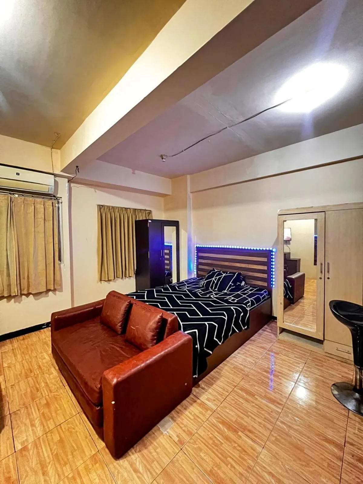 Bed in The Suites Metro by KS Property