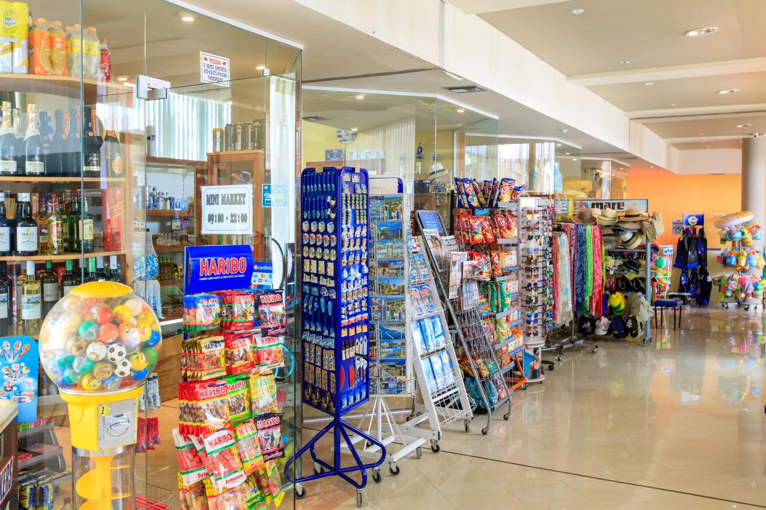 Supermarket/grocery shop in Sovereign Beach Hotel