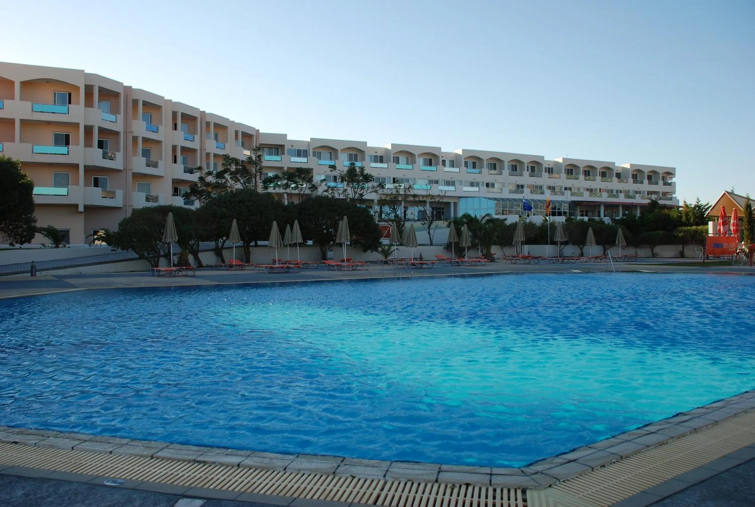 Swimming pool in Sovereign Beach Hotel