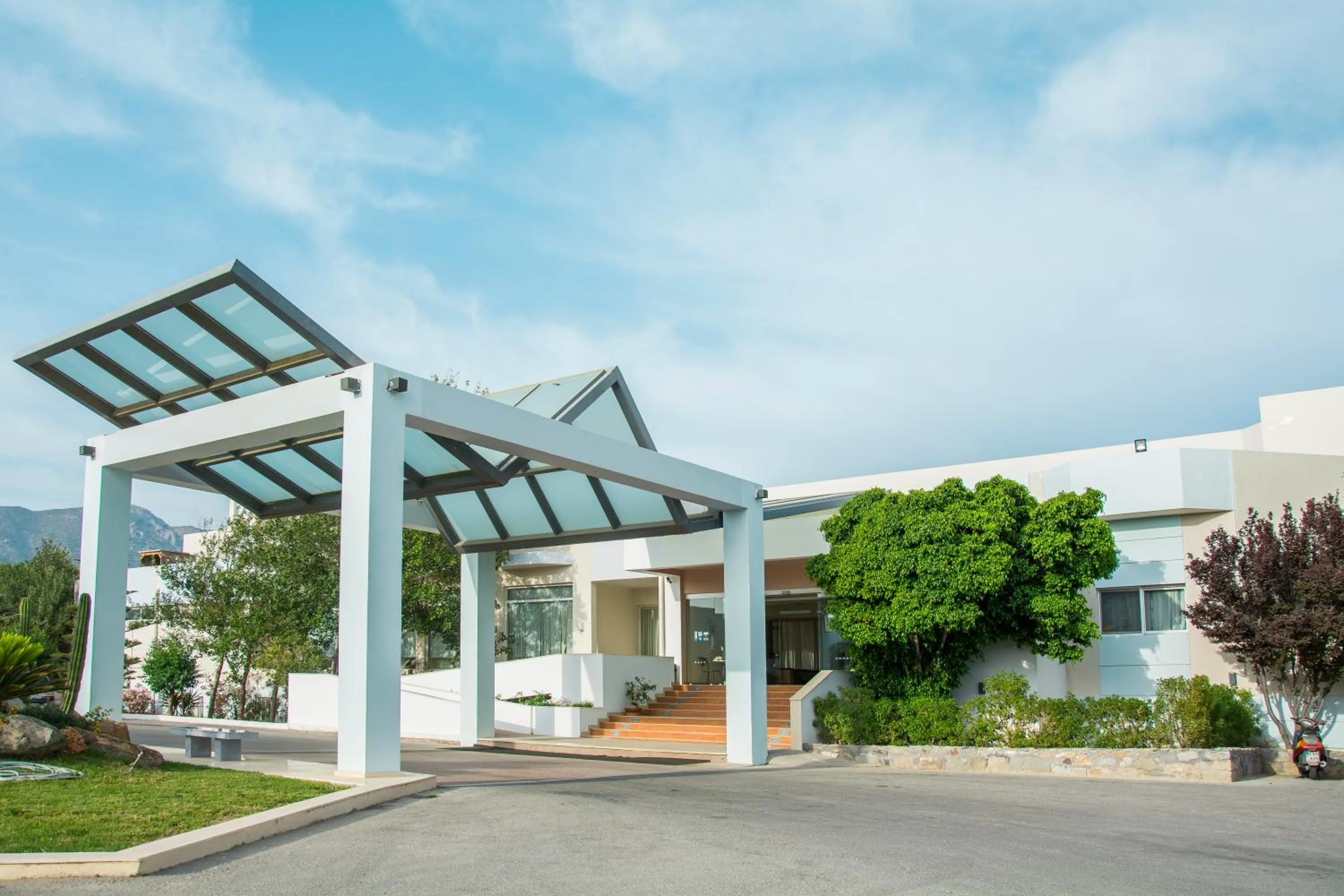 Facade/entrance in Sovereign Beach Hotel