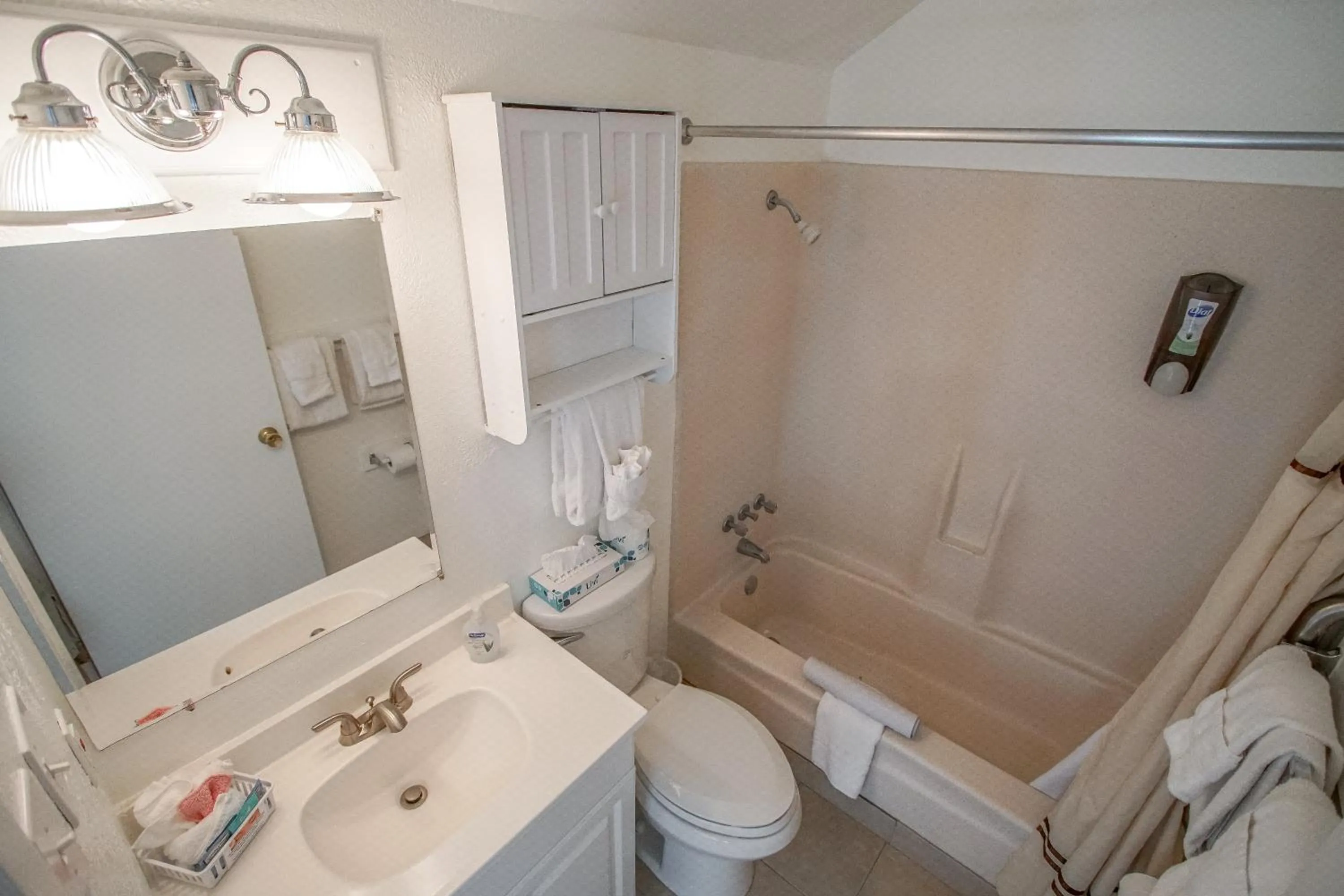 Shower in Multi Resorts at Puente Vista