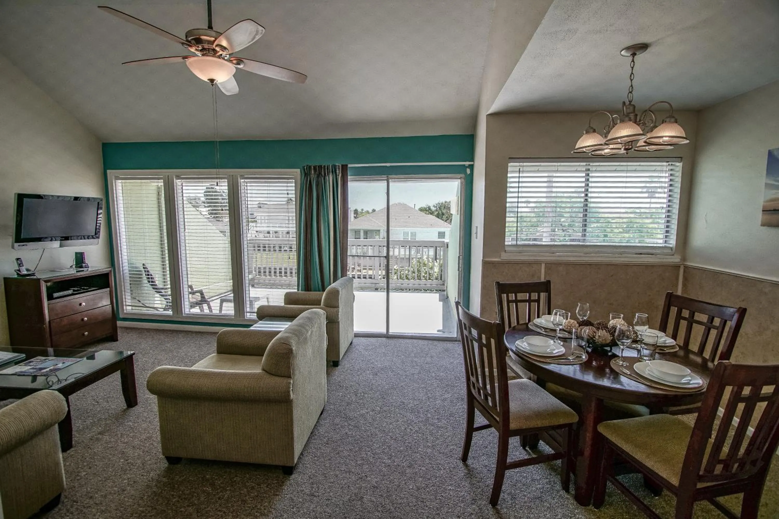 Balcony/Terrace in Multi Resorts at Puente Vista