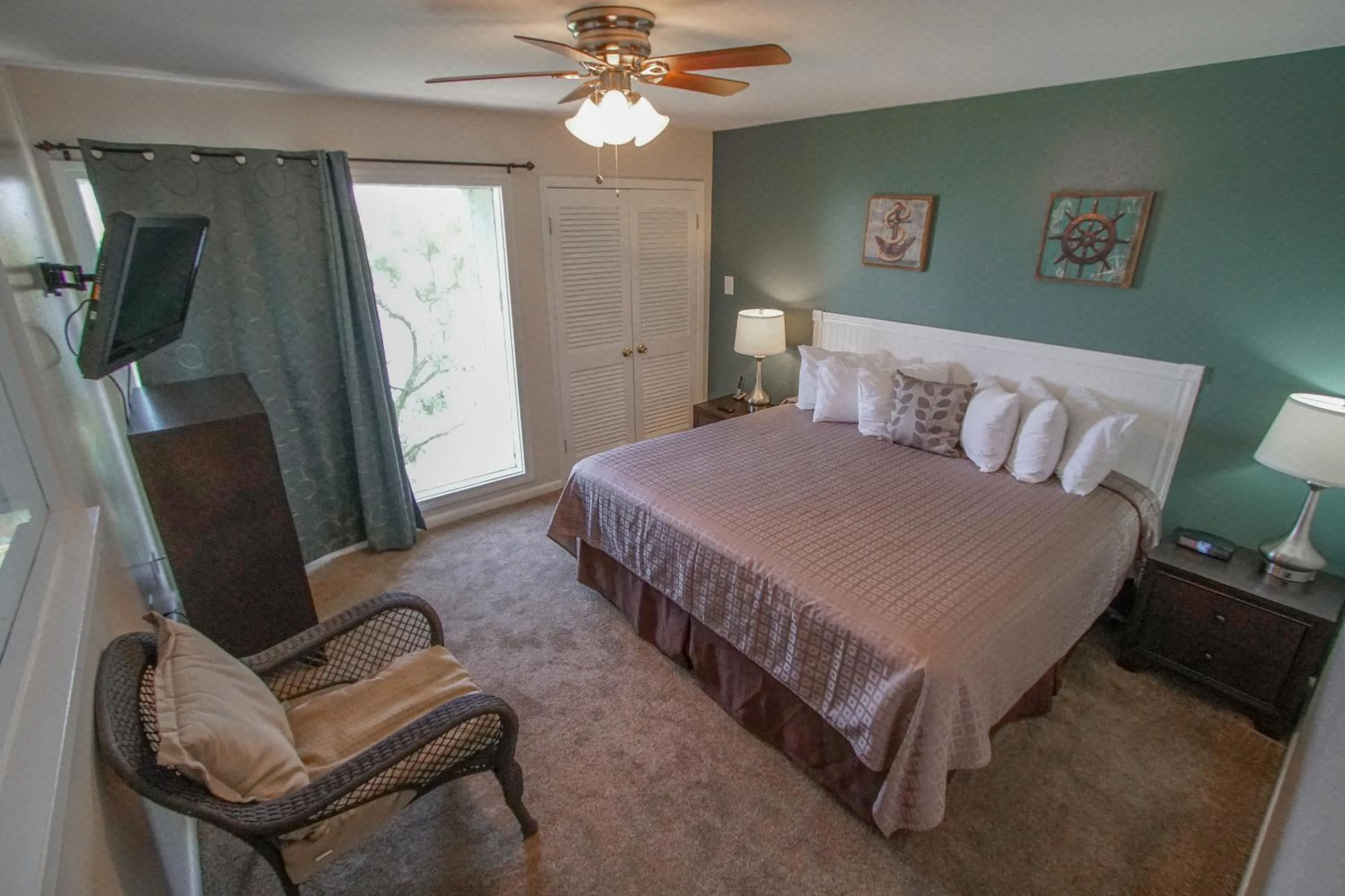 TV and multimedia, Bed in Multi Resorts at Puente Vista