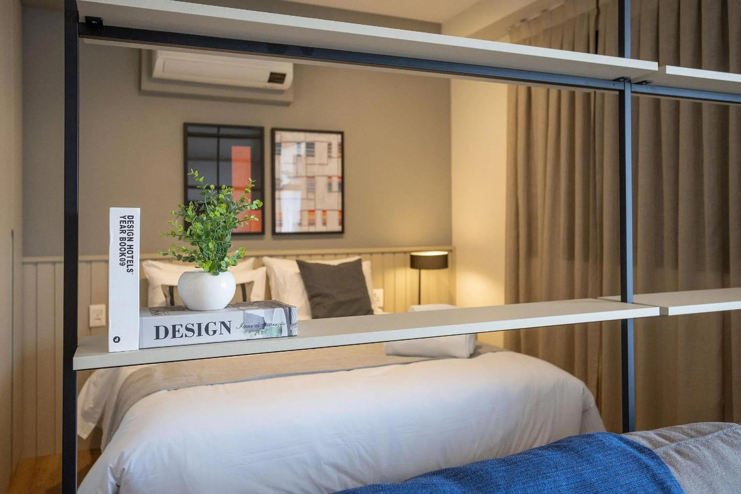 Living room, Bed in Expand Pinheiros