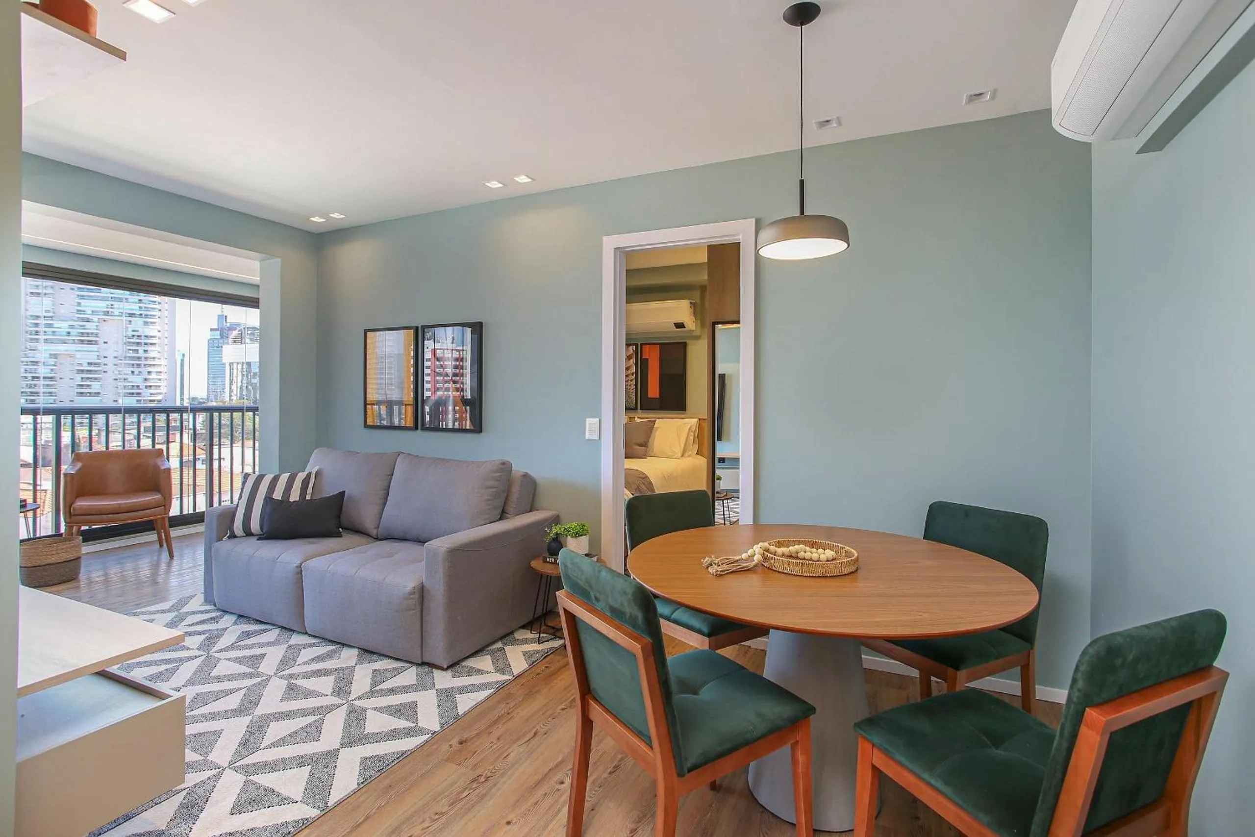 Seating area in Expand Pinheiros