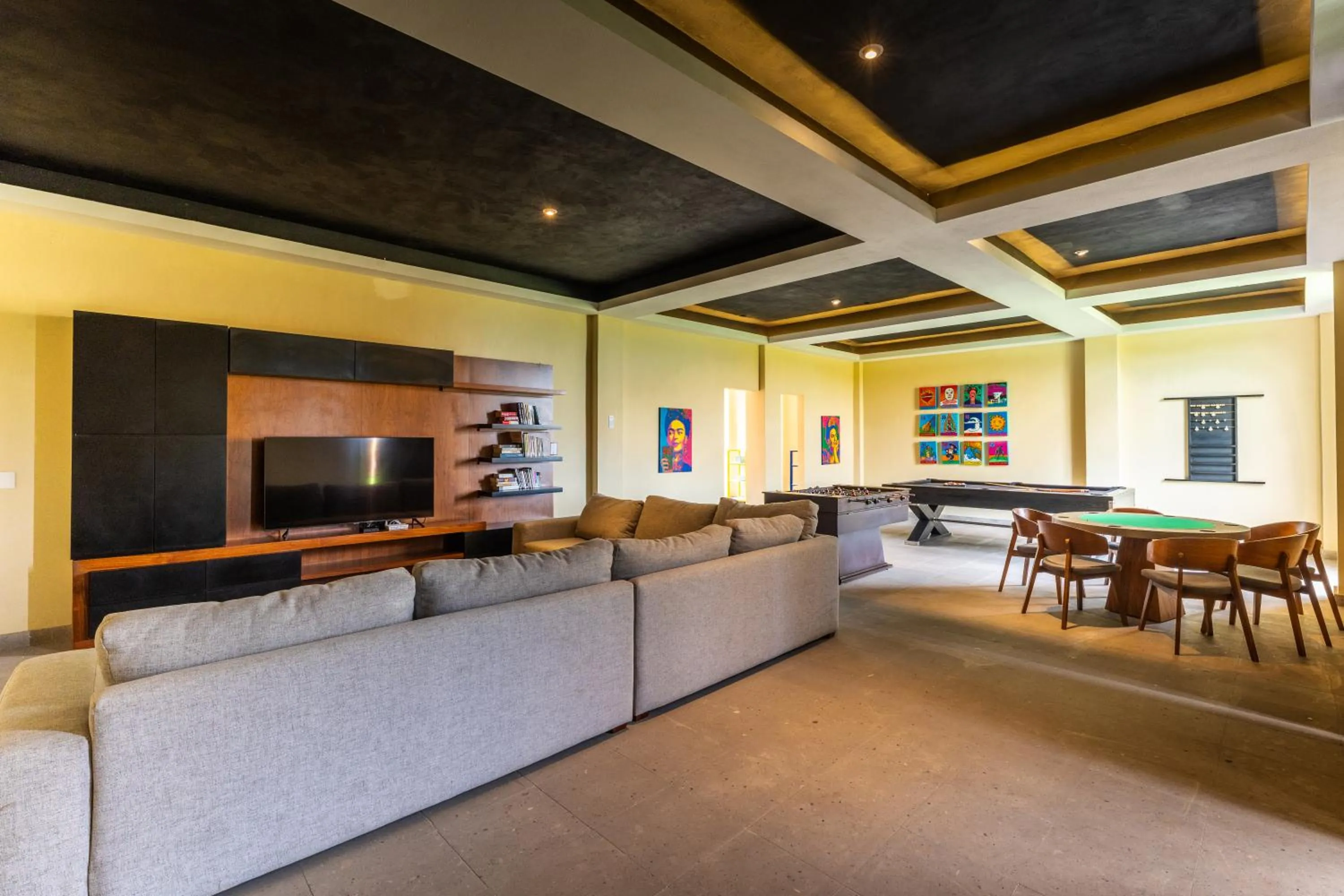 Billiard in Krystal Grand Residences & Villas San Miguel de Allende