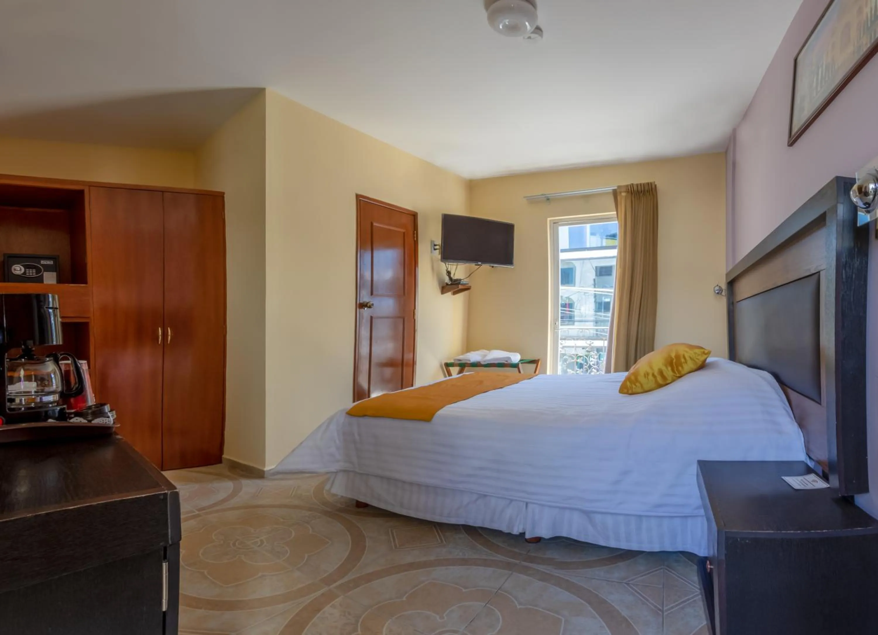 Bed in Casa Shalom Puebla