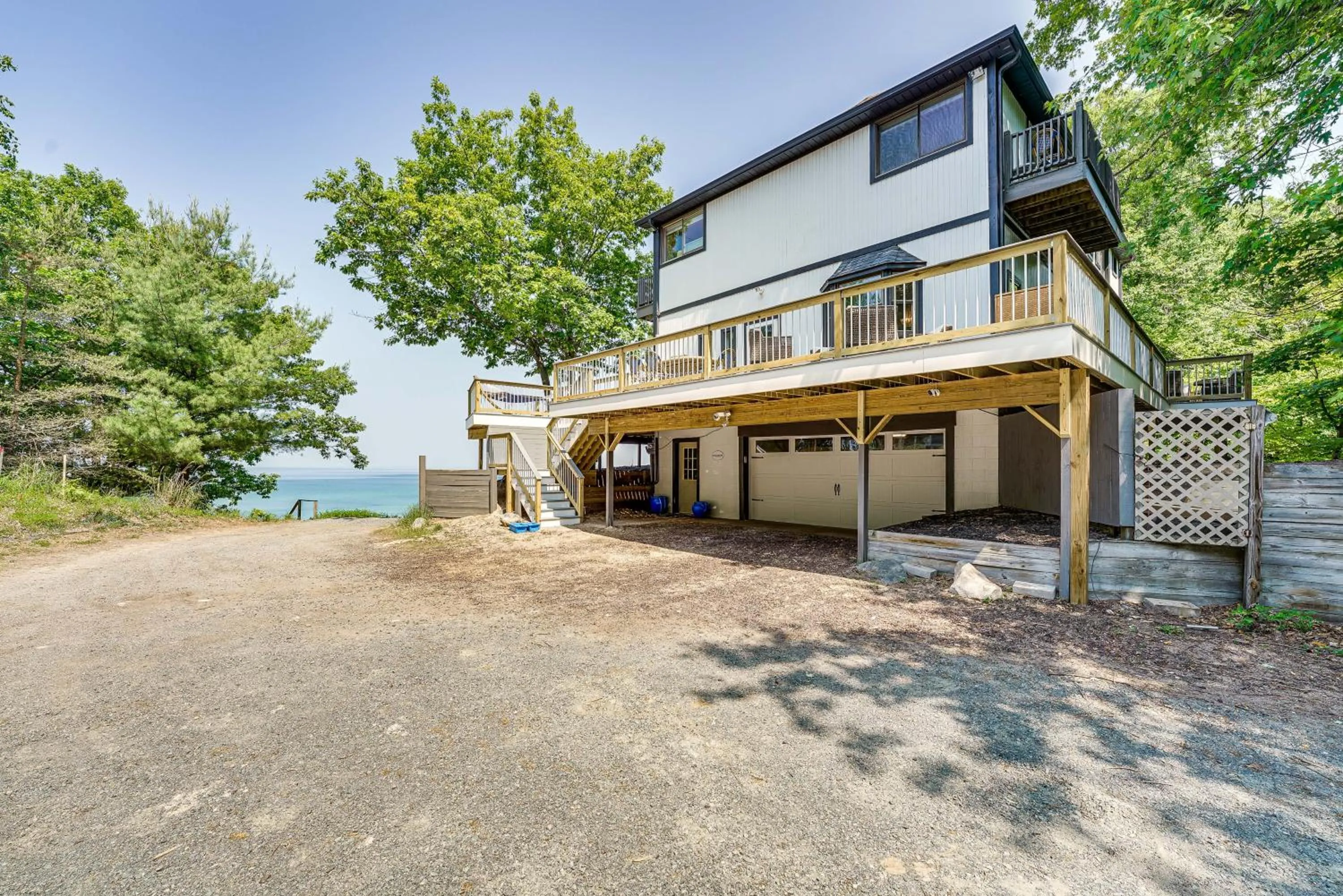 Private Beachfront Lake Michigan Rental with Kayaks