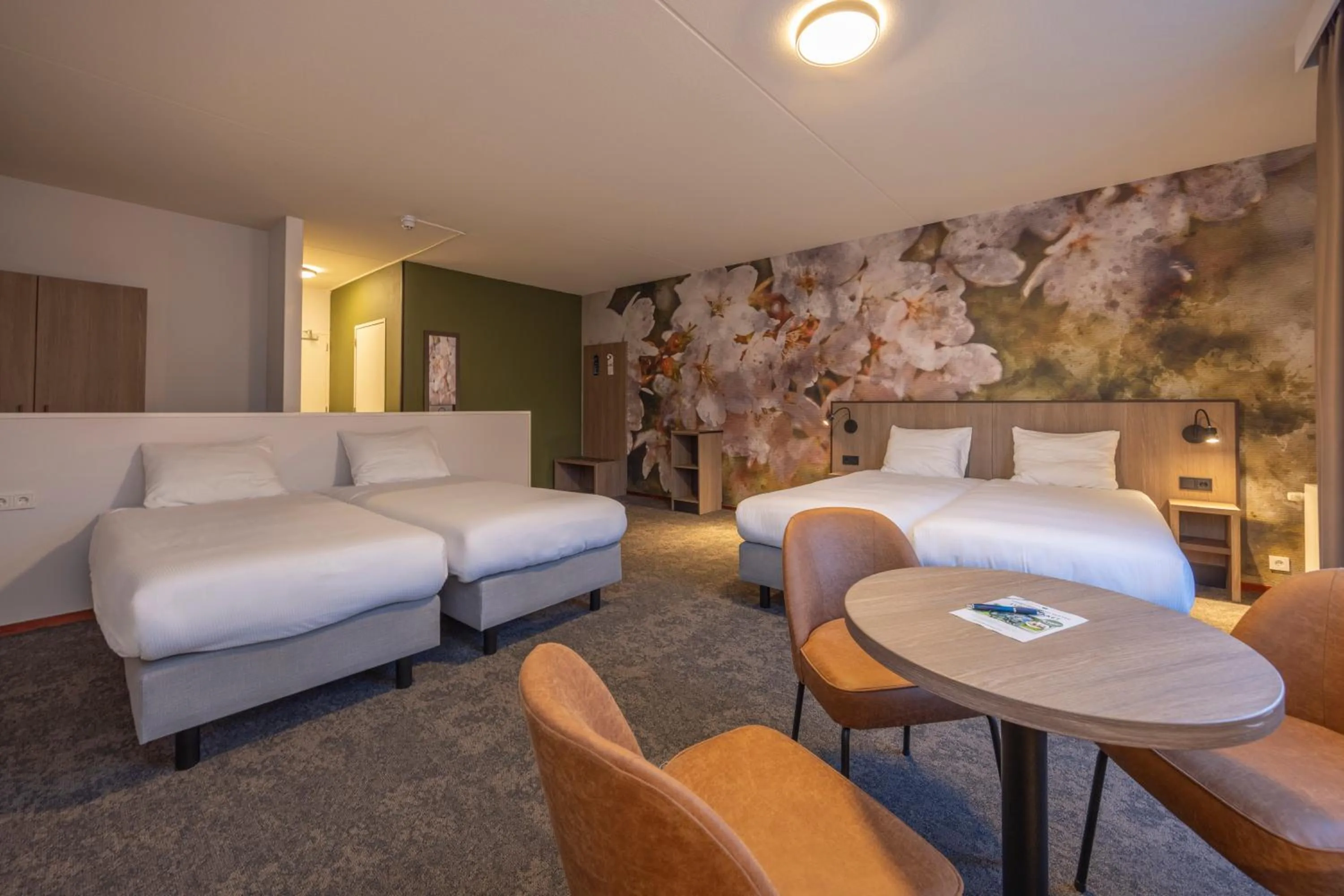 Bedroom, Bed in Fletcher Parkhotel Val Monte