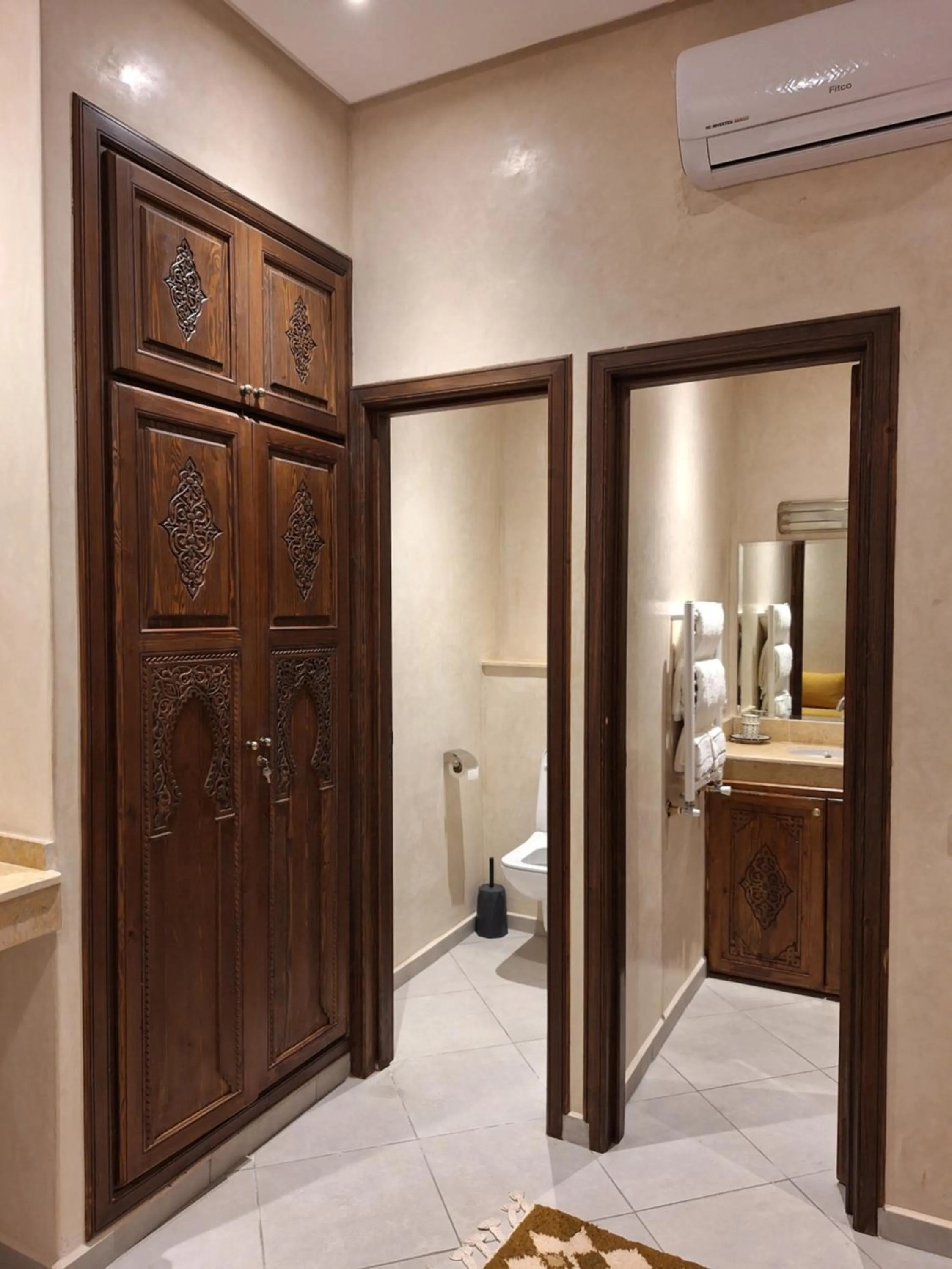 Toilet in Riad Mandana & Spa