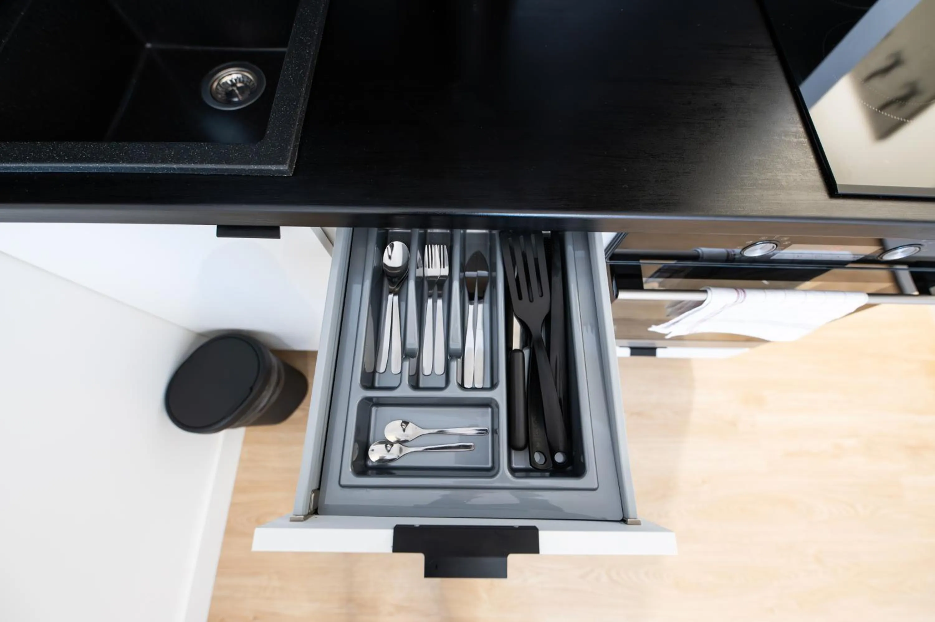 Kitchen or kitchenette in Post 120 Suites