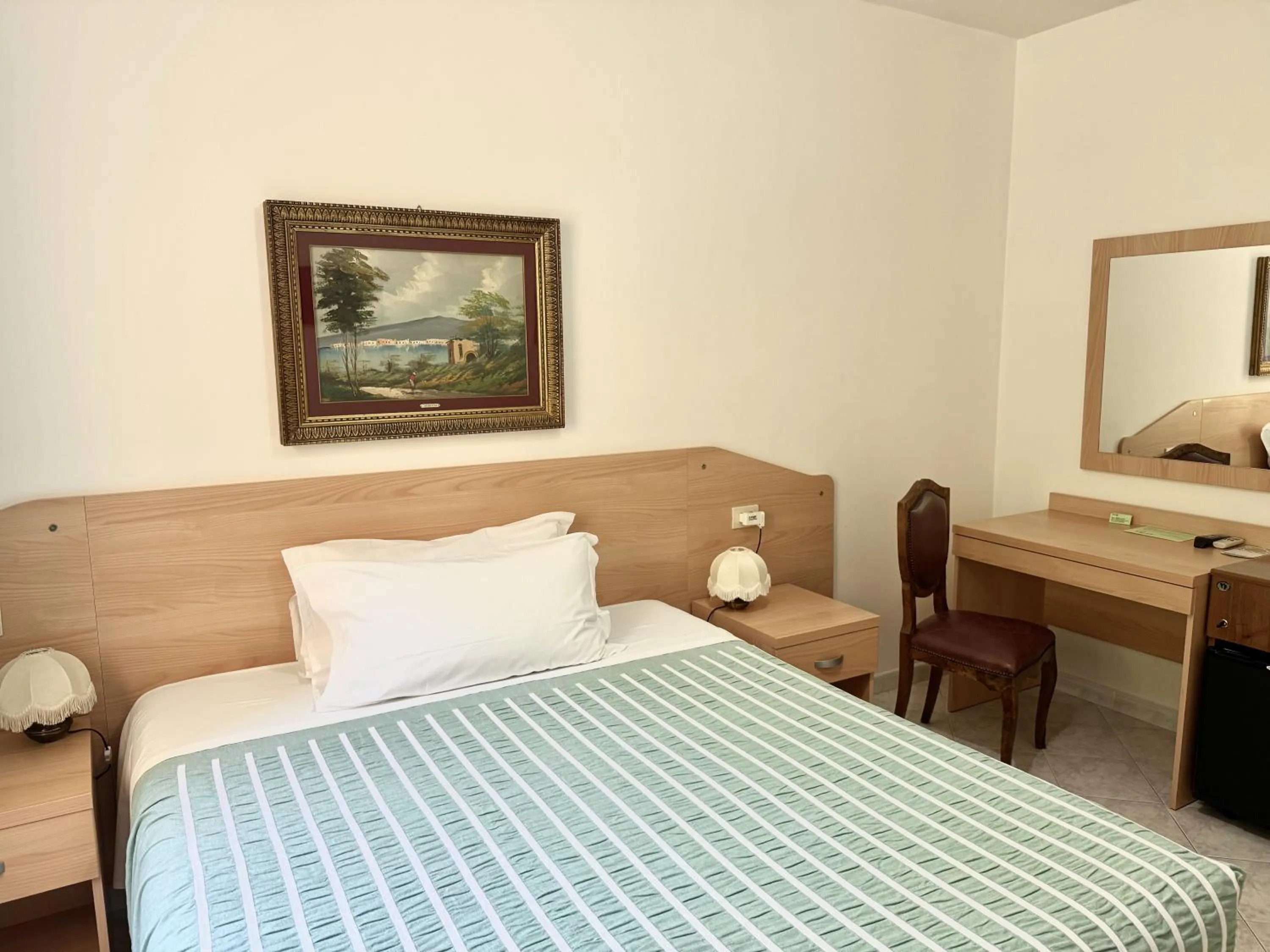 Bedroom, Bed in Albergo Edera