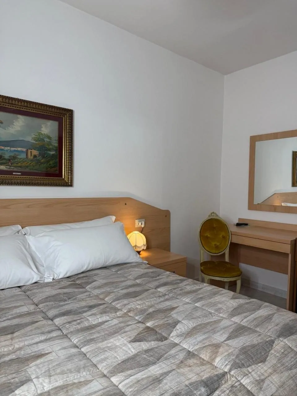 Bed in Albergo Edera