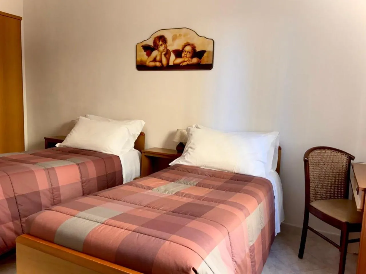 Bed in Albergo Edera