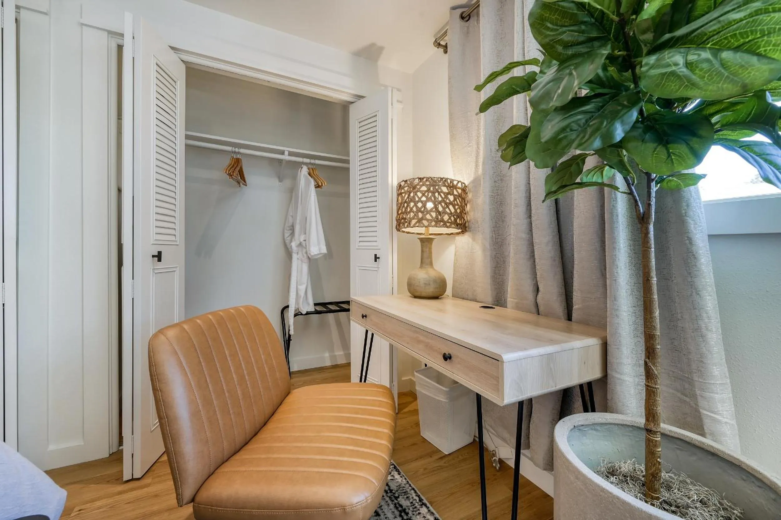 Bedroom in Zen Haus Serene Retreat, prime location with views