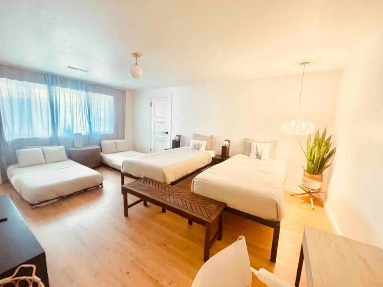 Bed in Zen Haus Serene Retreat, prime location with views