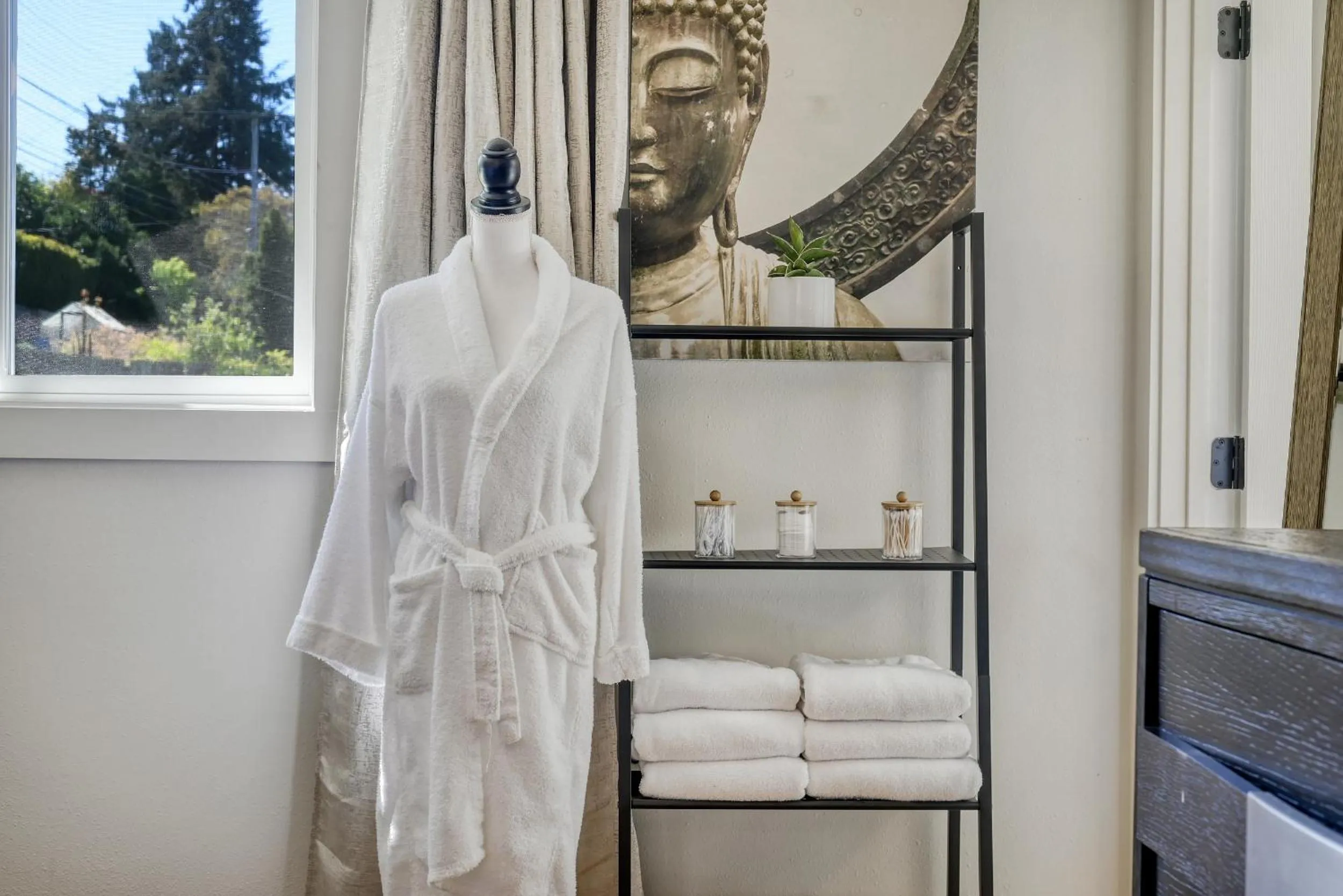 towels in Zen Haus Serene Retreat, prime location with views