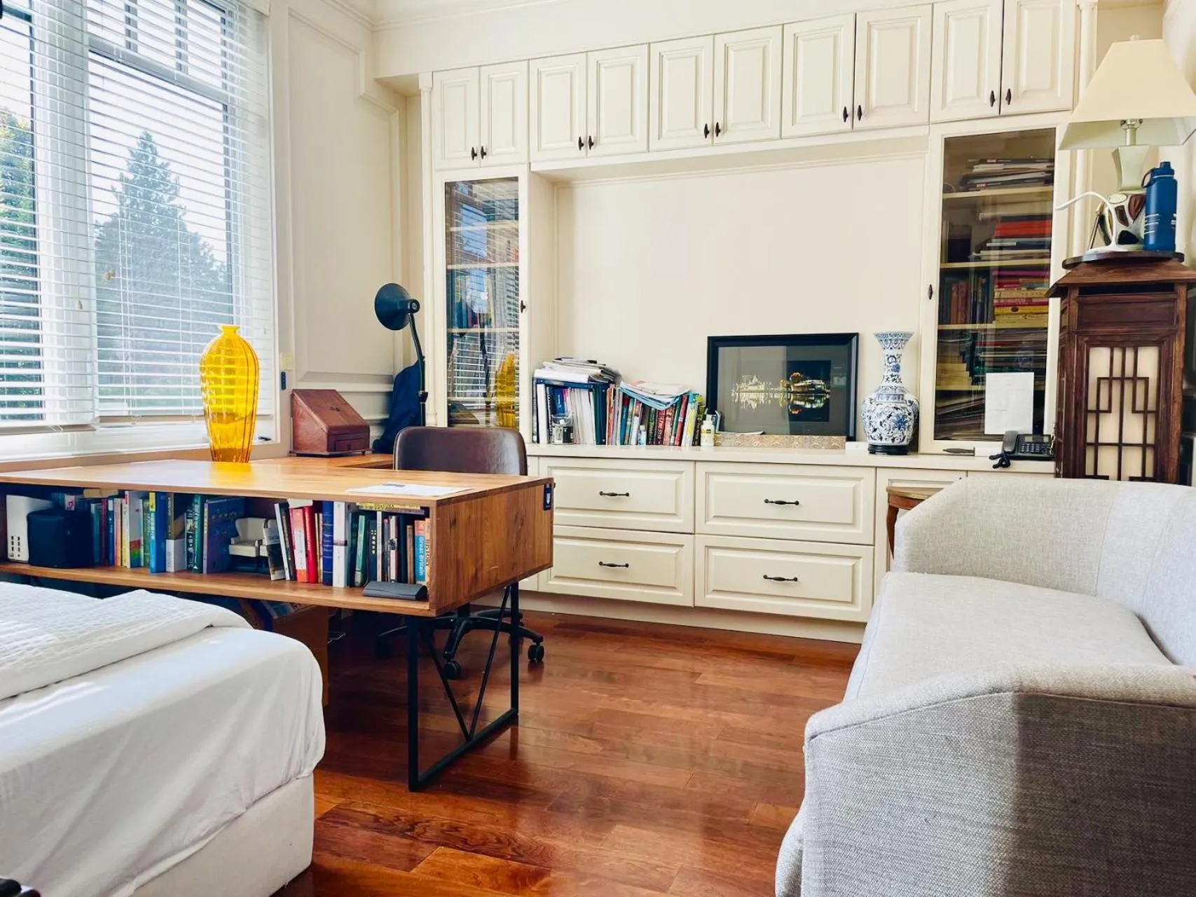 Vancouver Luxury guesthouse