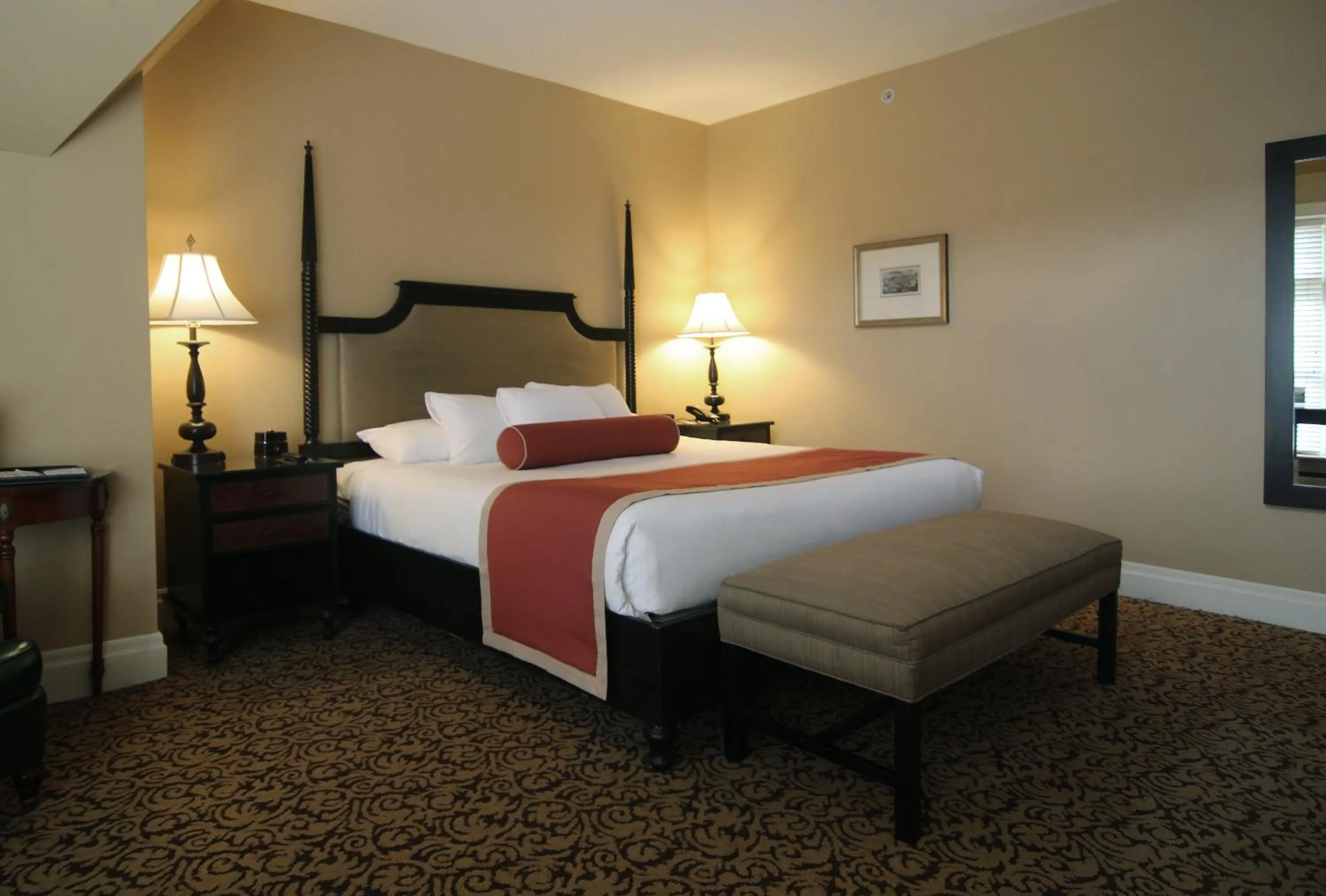 Bed in Mansions on Fifth