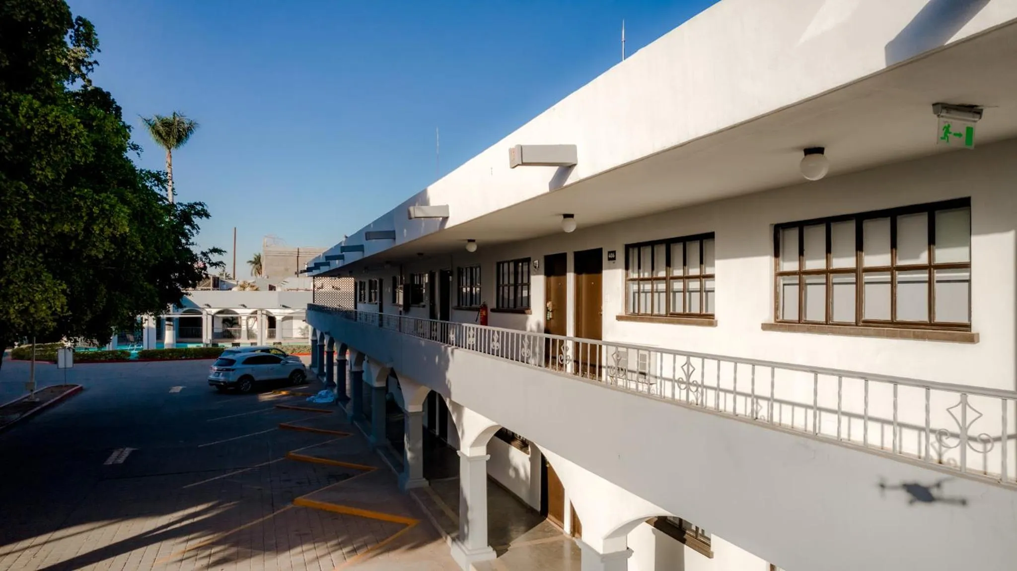 Property building in InHouse Hotel Obregón