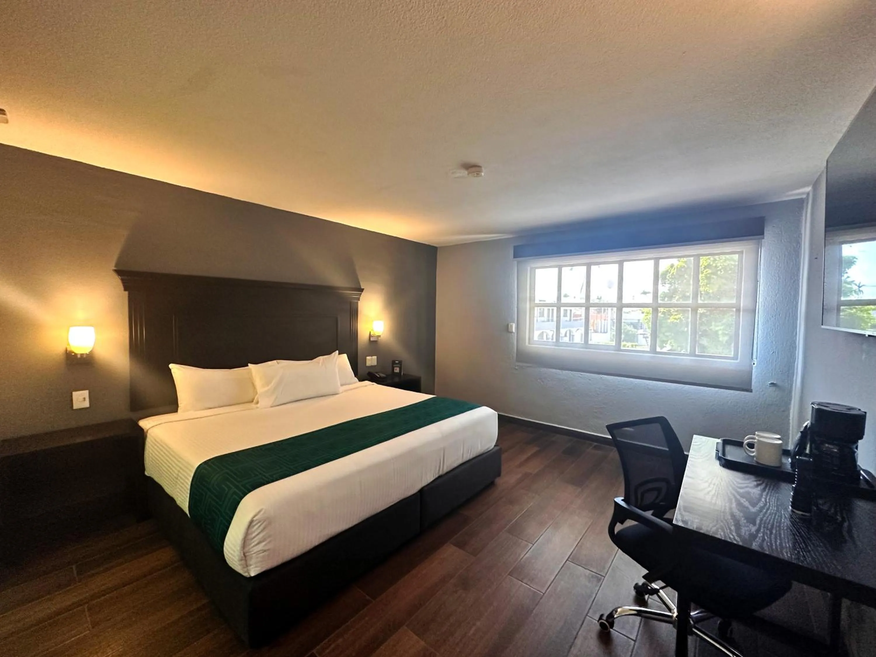 Bed in InHouse Hotel Obregón