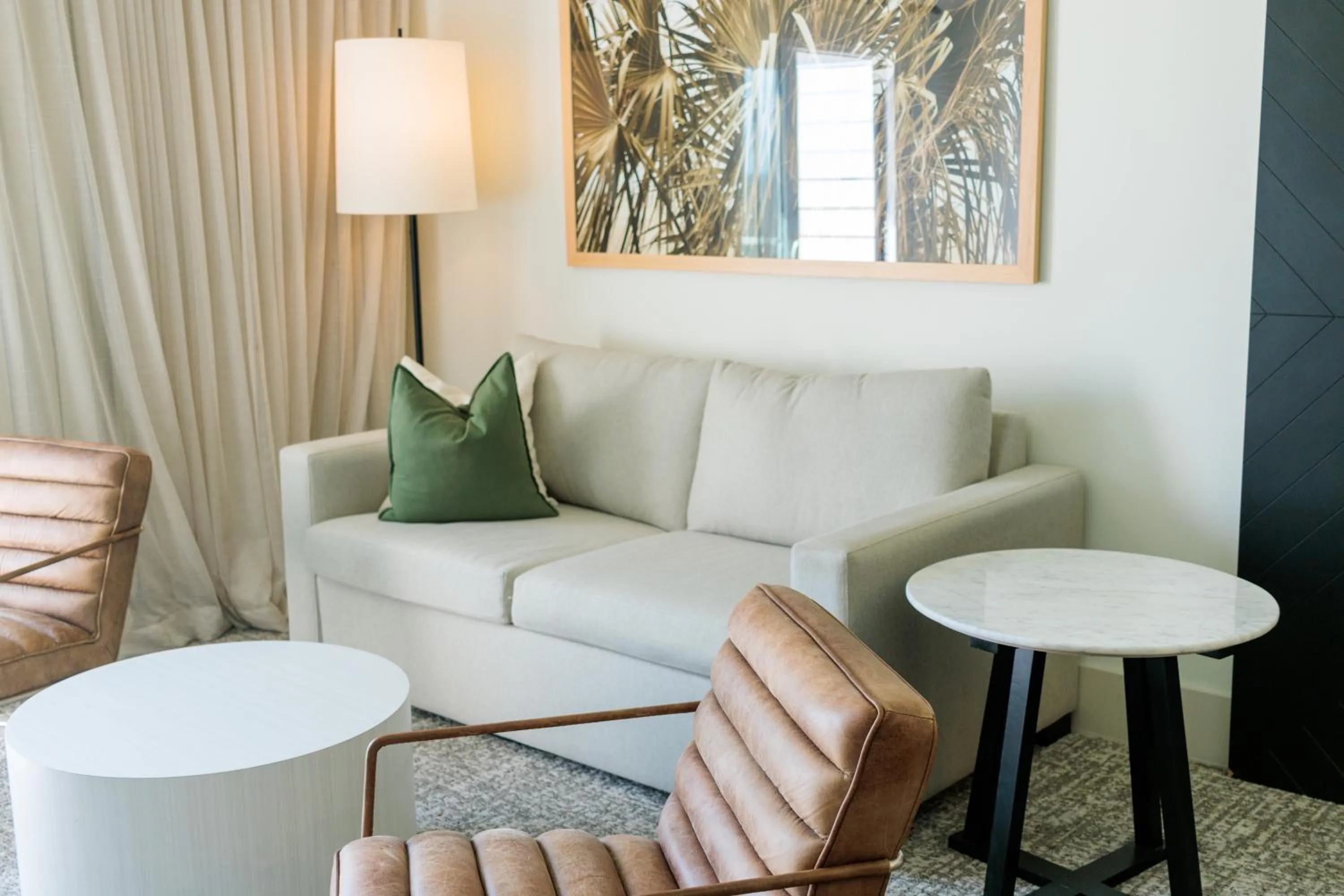 Seating area in Sea Palms Resort