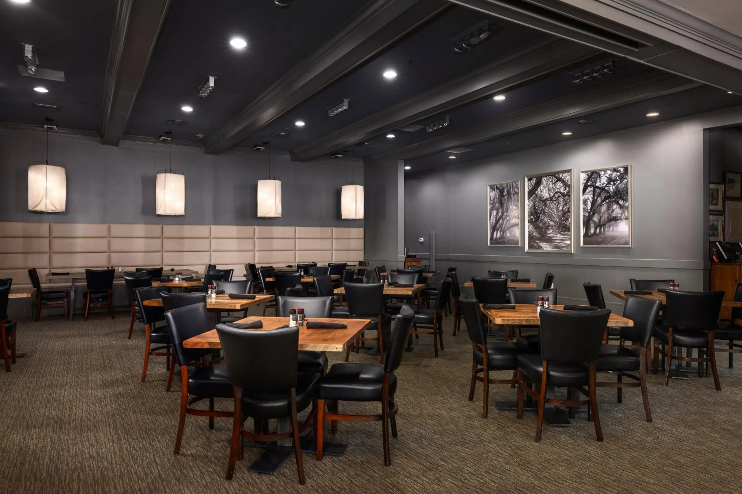 Restaurant/places to eat in Sea Palms Resort