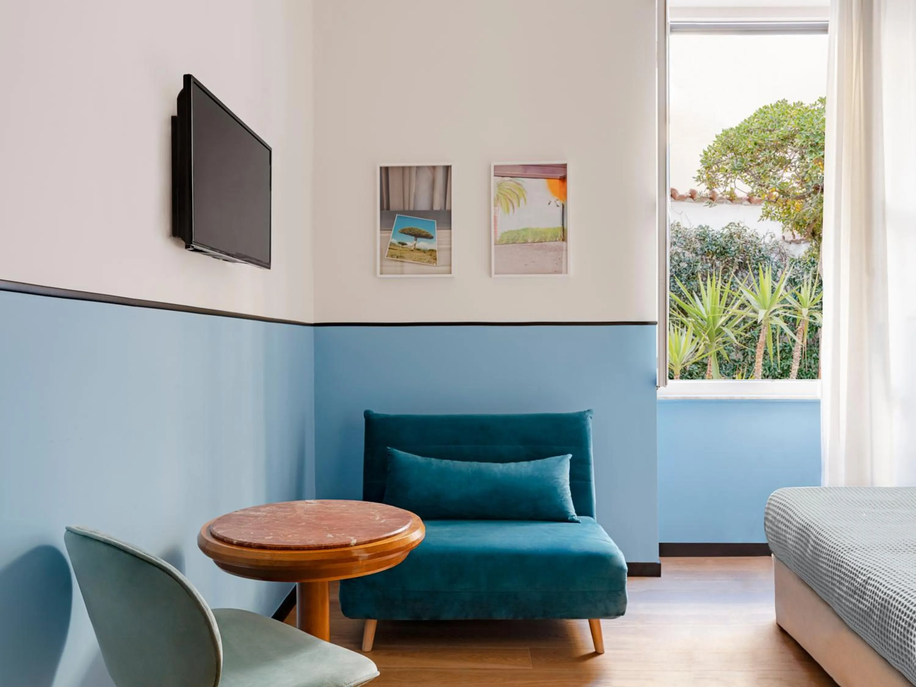 Decorative detail in Hotel Riviera