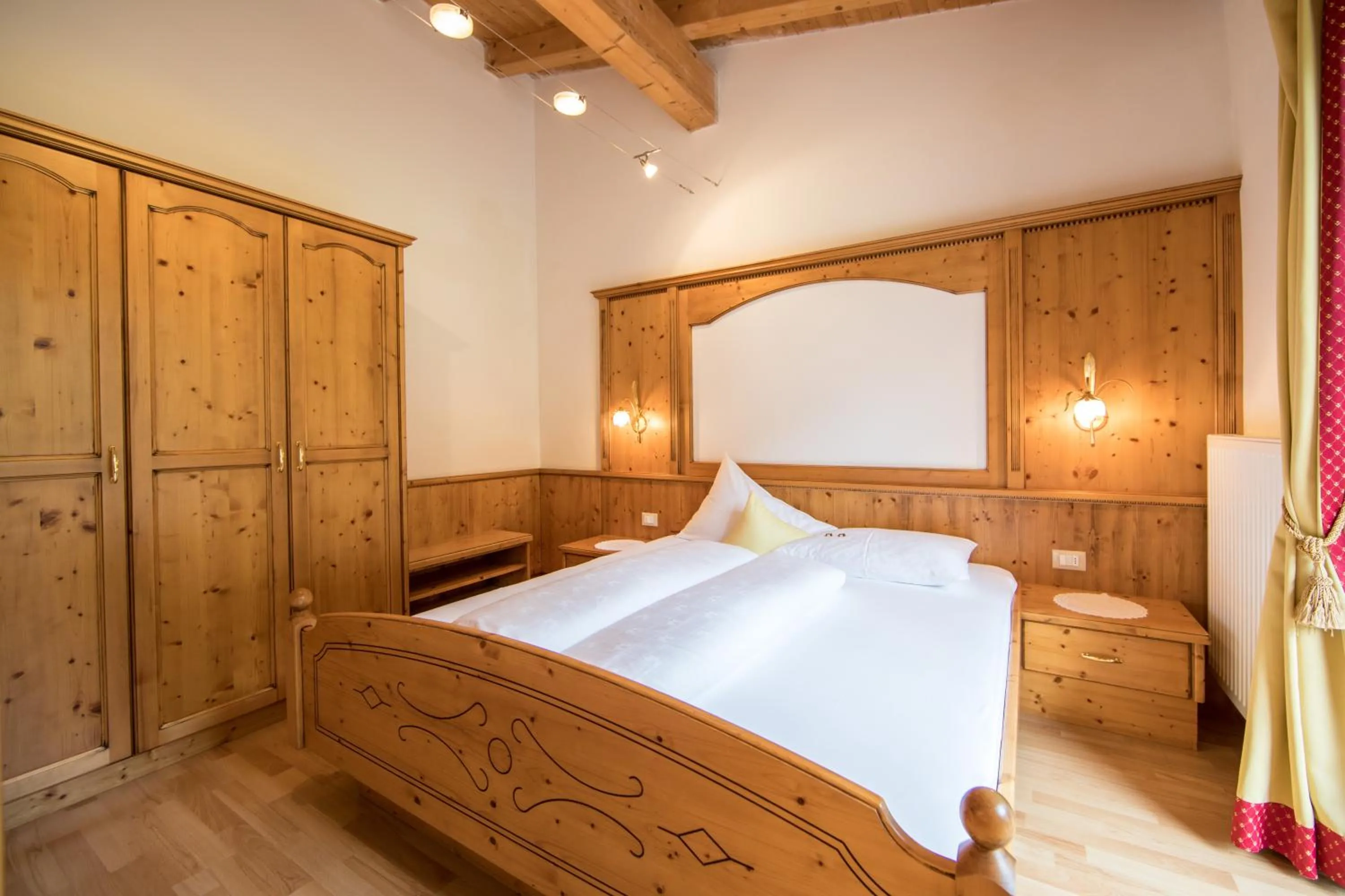 Decorative detail, Bed in Hotel Jager Hans