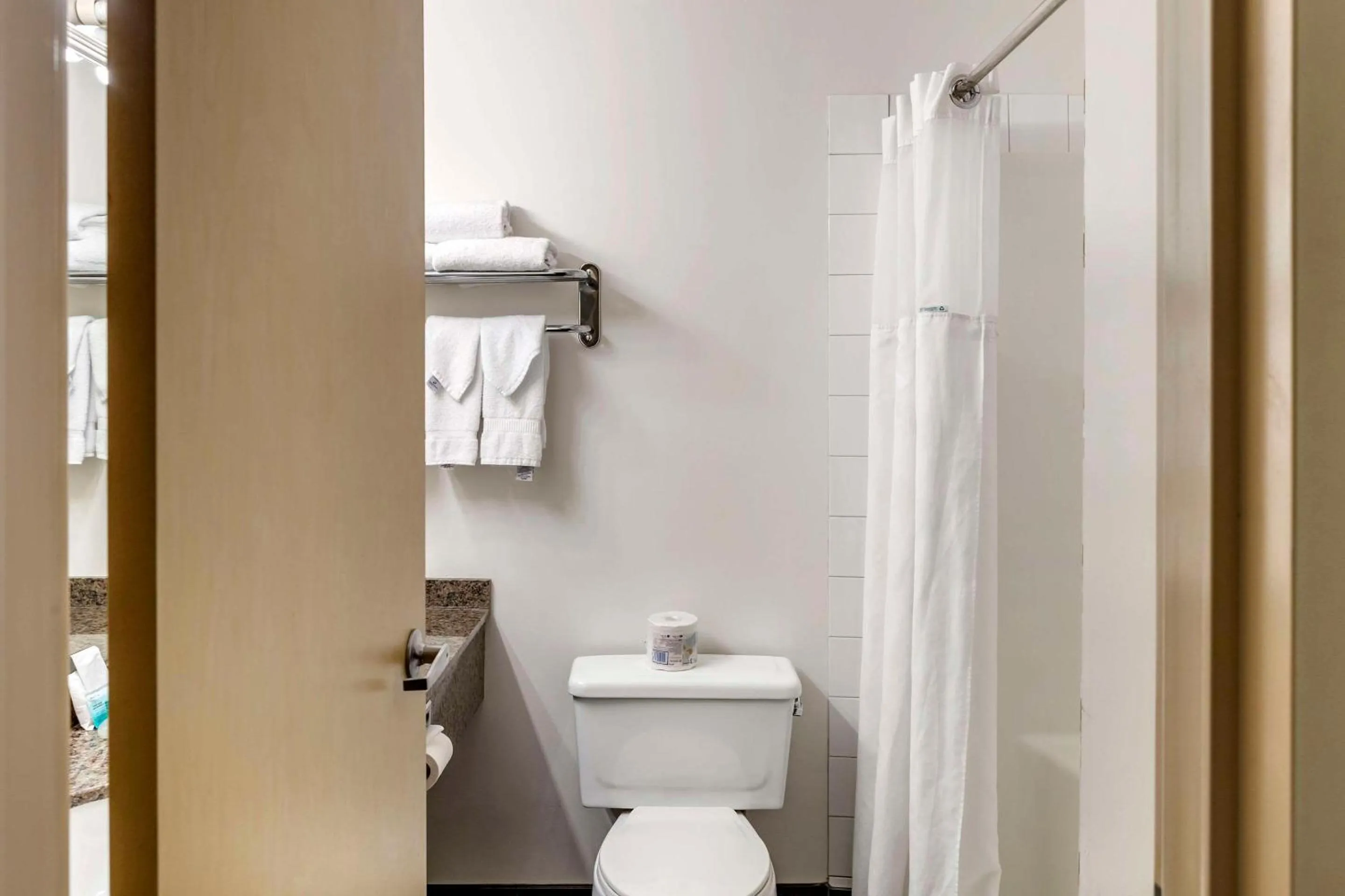 Bedroom in Quality Inn & Suites Edmonton International Airport