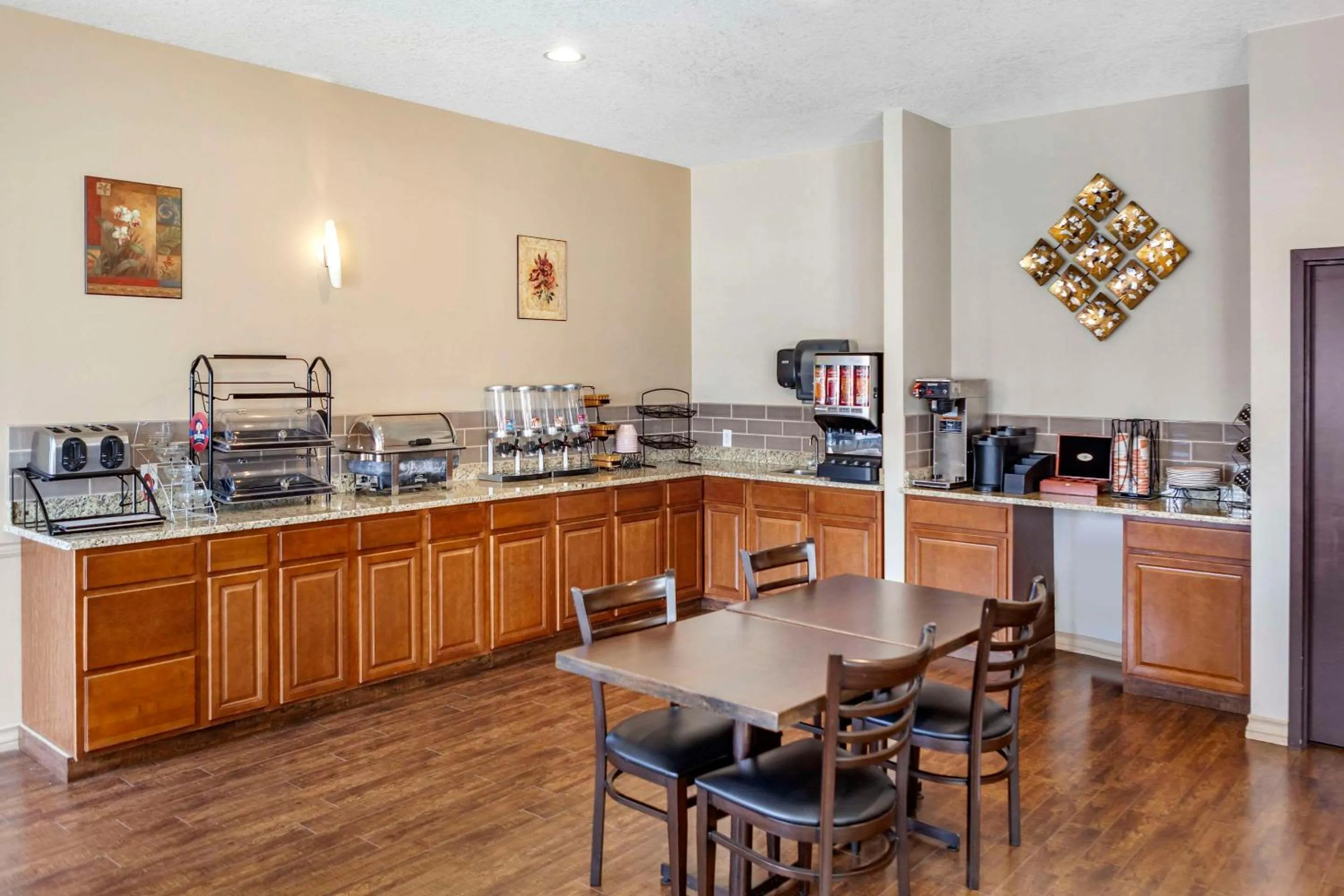 Breakfast in Quality Inn & Suites Edmonton International Airport