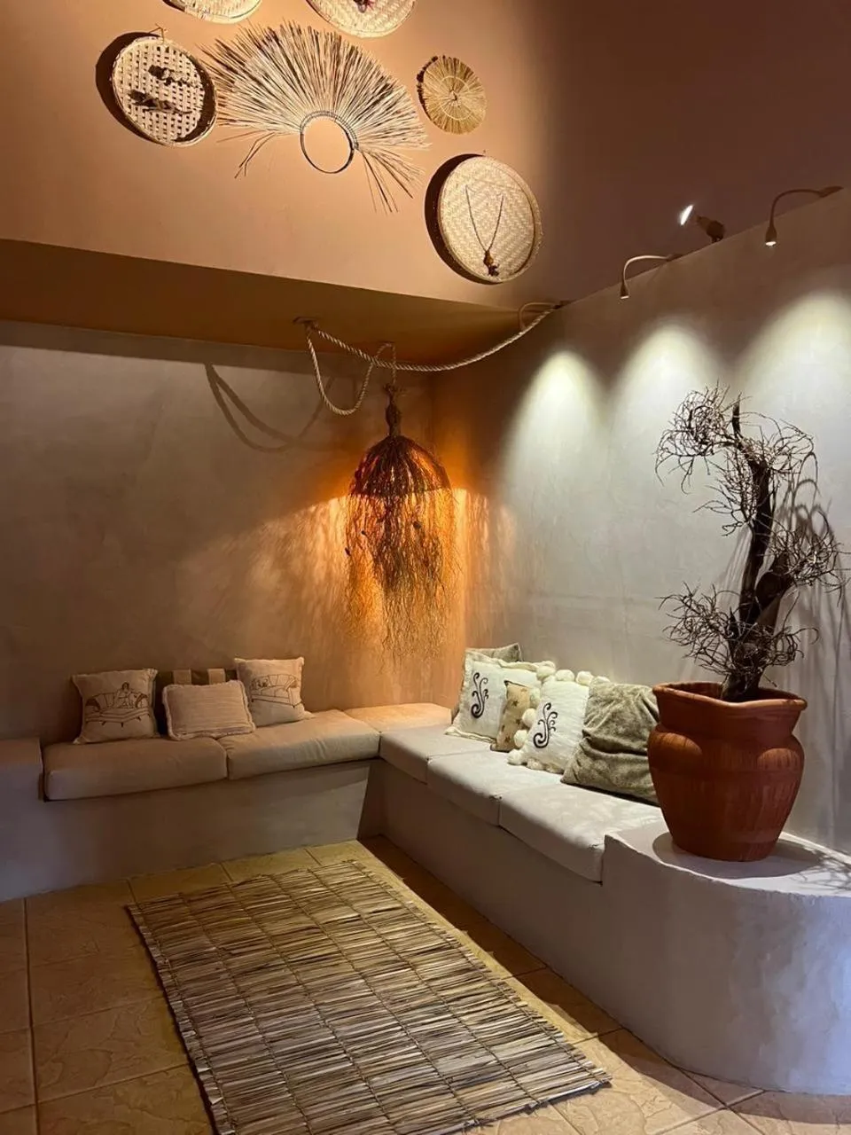 Decorative detail in Tenondé Park Hotel