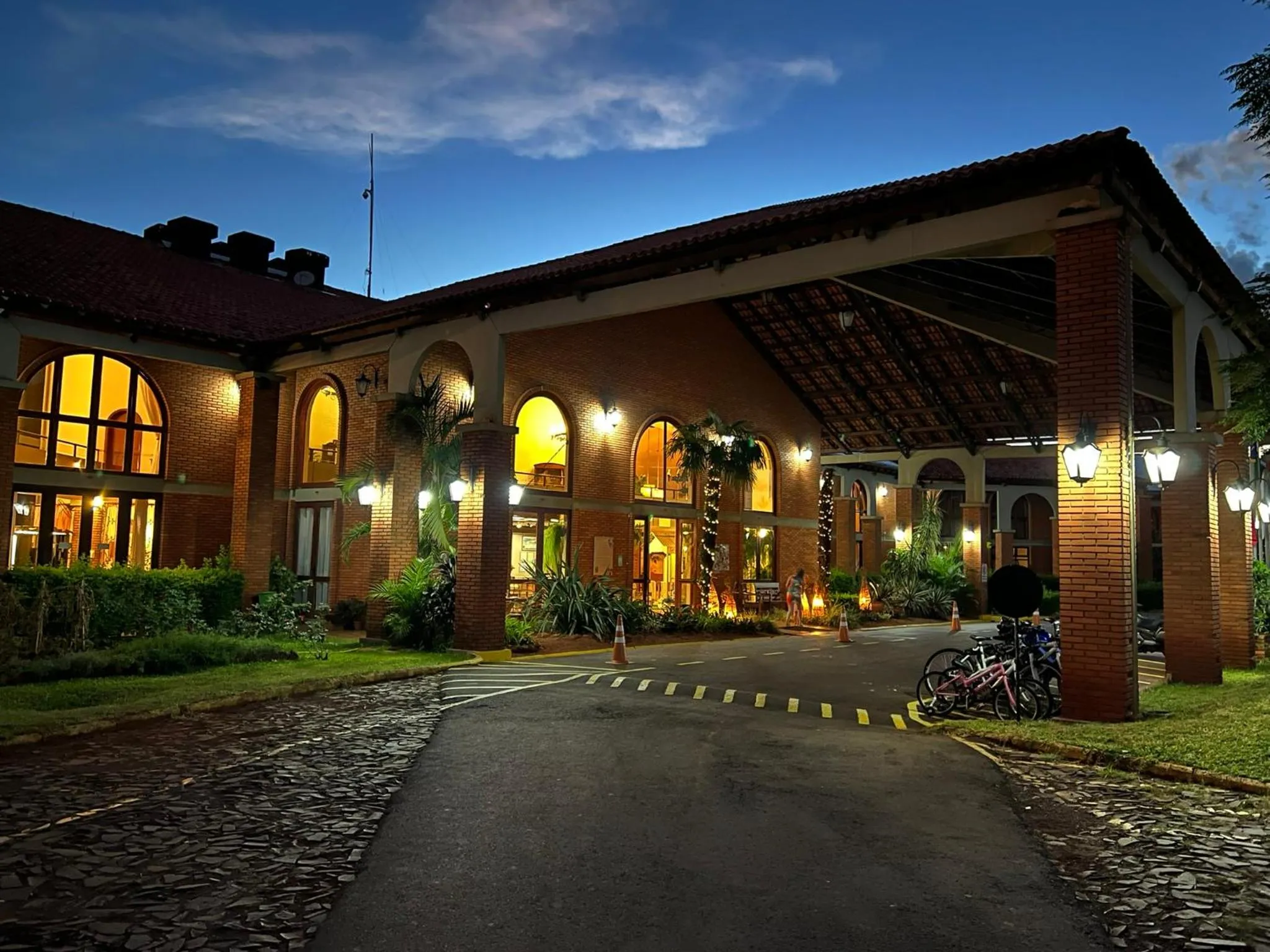 Property building in Tenondé Park Hotel