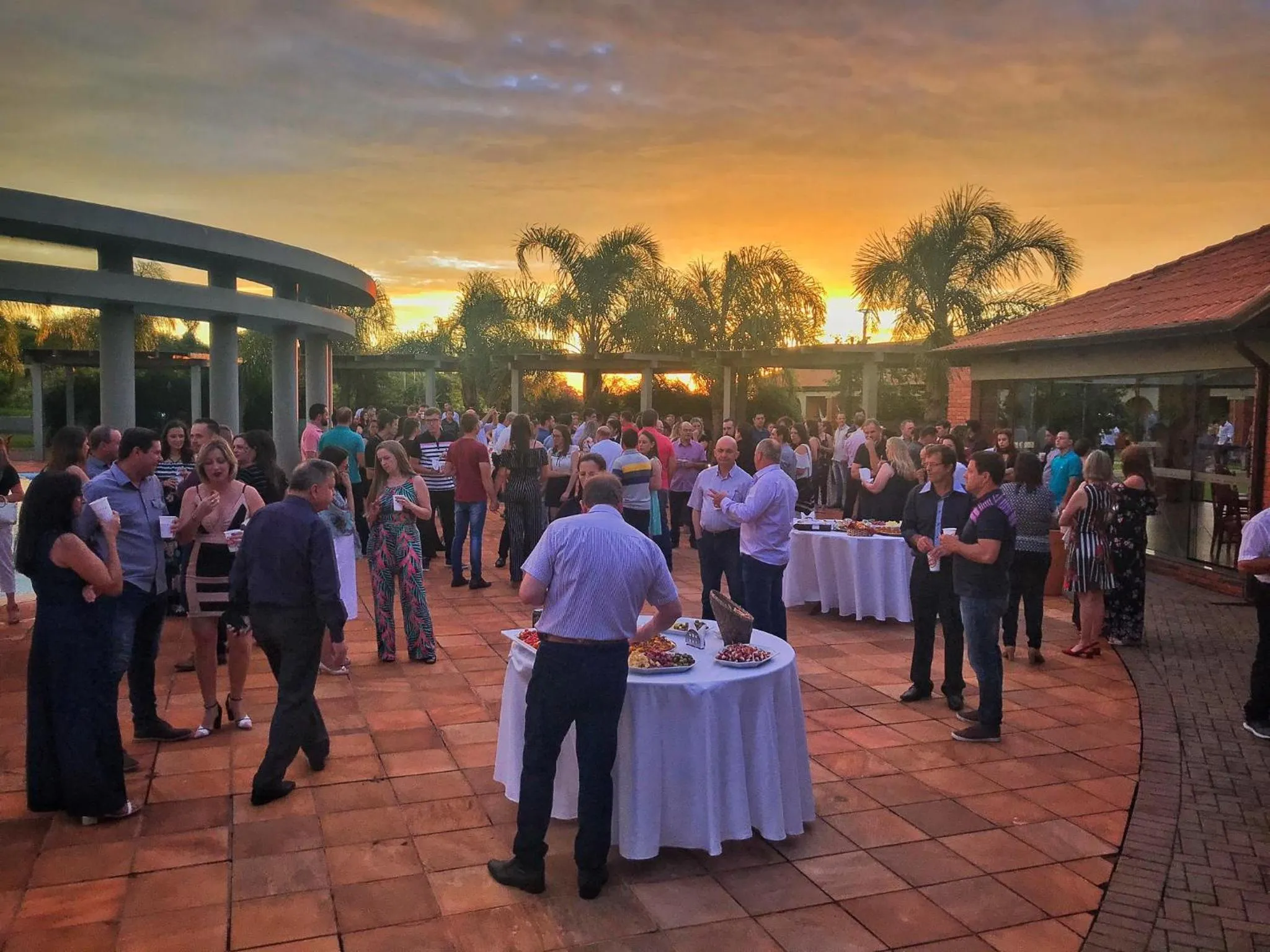People in Tenondé Park Hotel