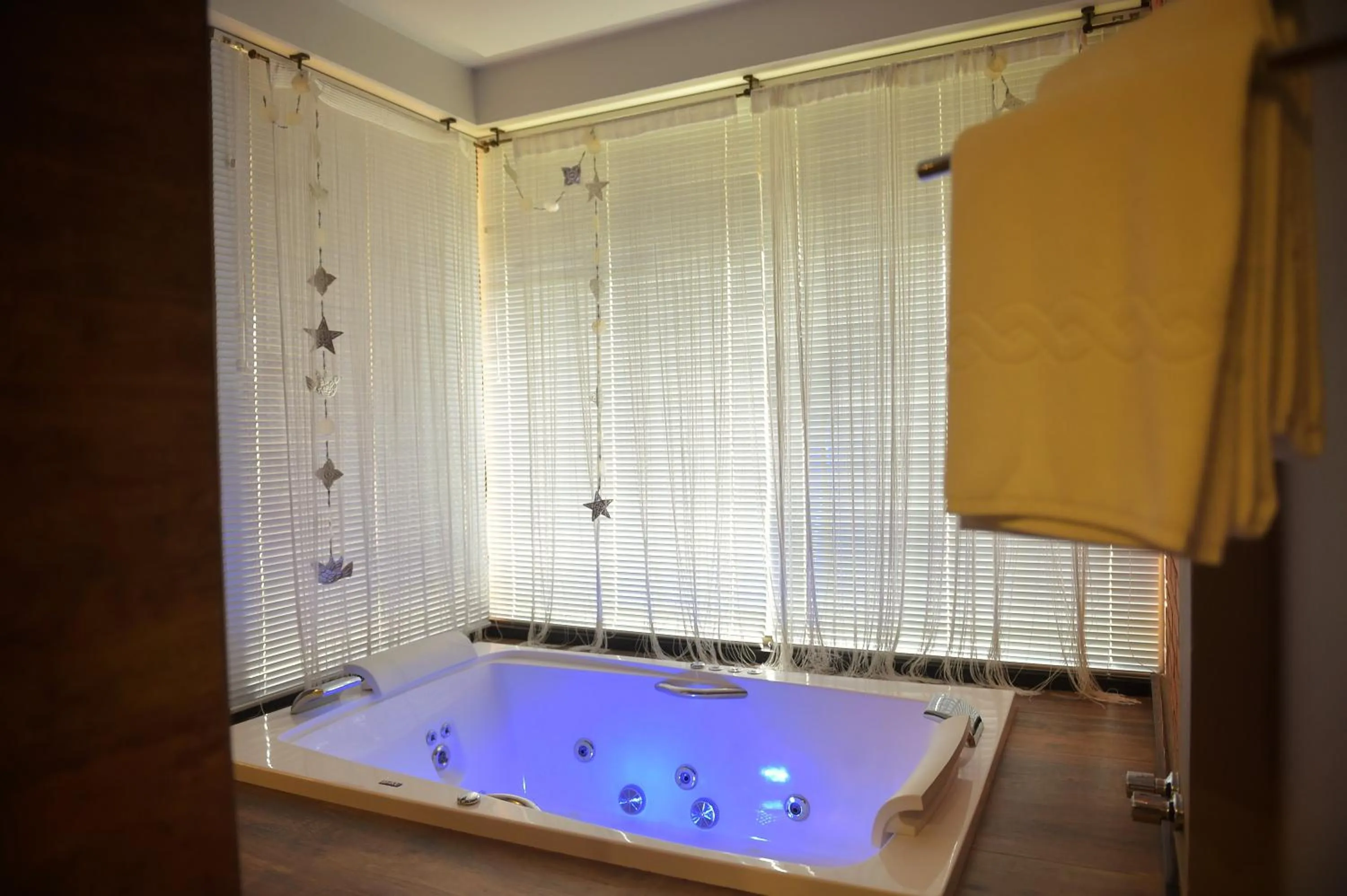 Bathroom in Tenondé Park Hotel