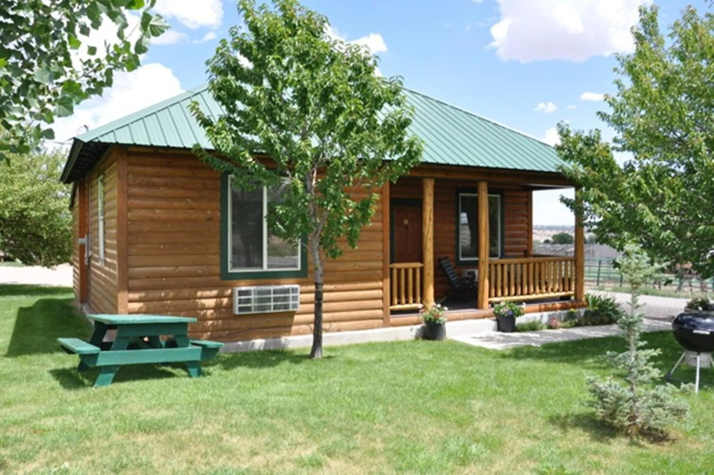 Facade/entrance in Bryce Country Cabins