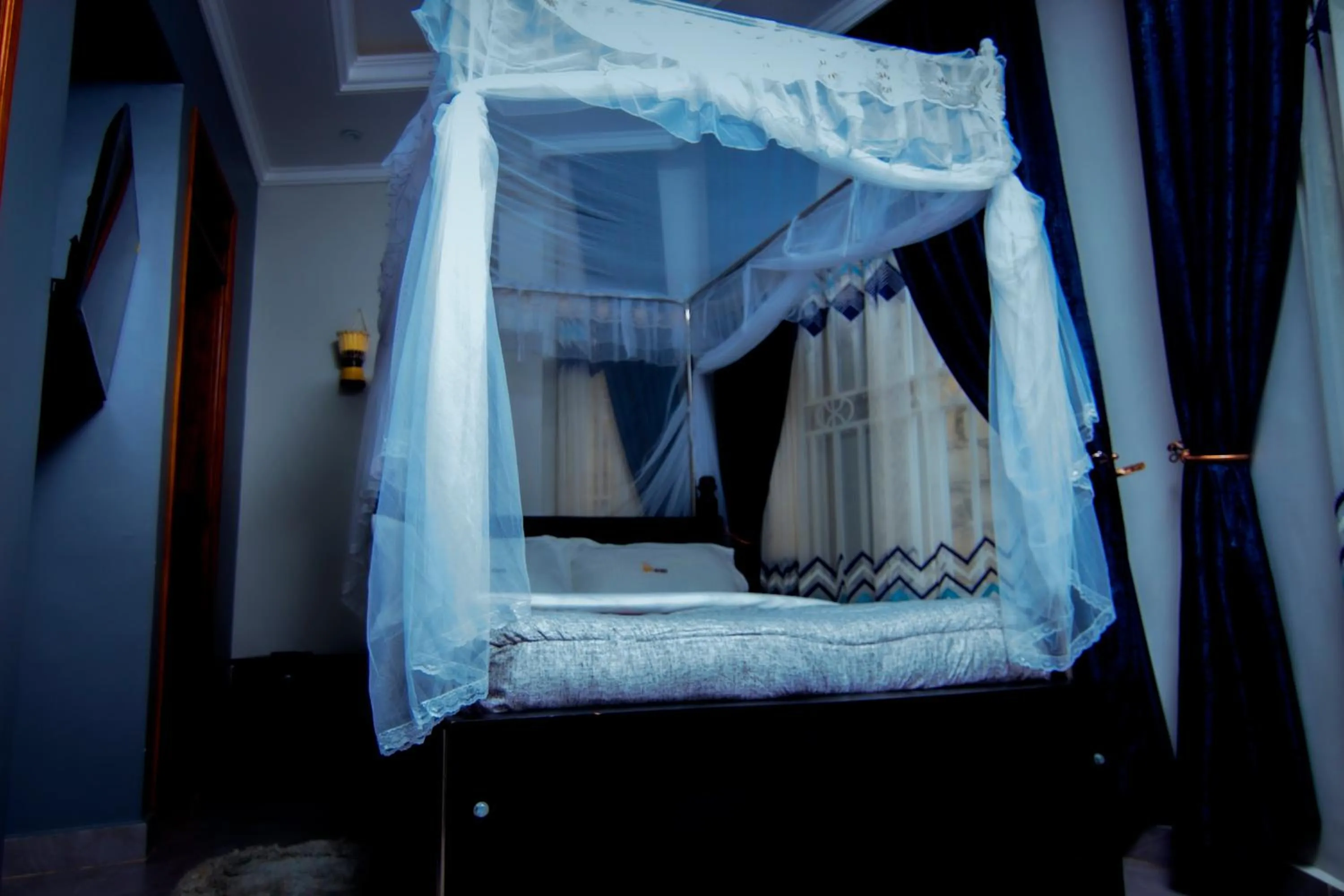 Bed in Dyvan Lounge & Cottages