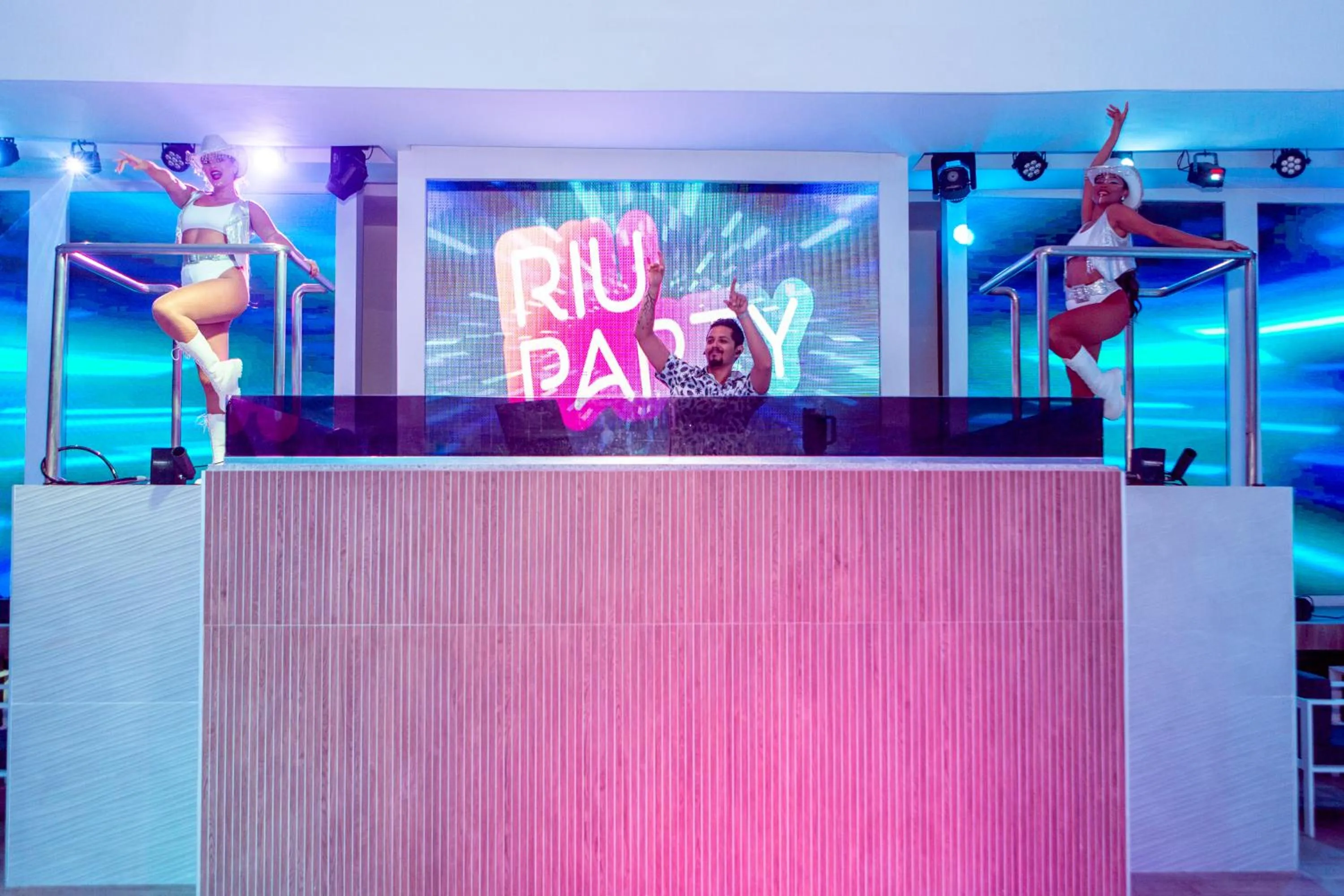 Evening entertainment in Riu Palace Macao - Adults Only - All Inclusive