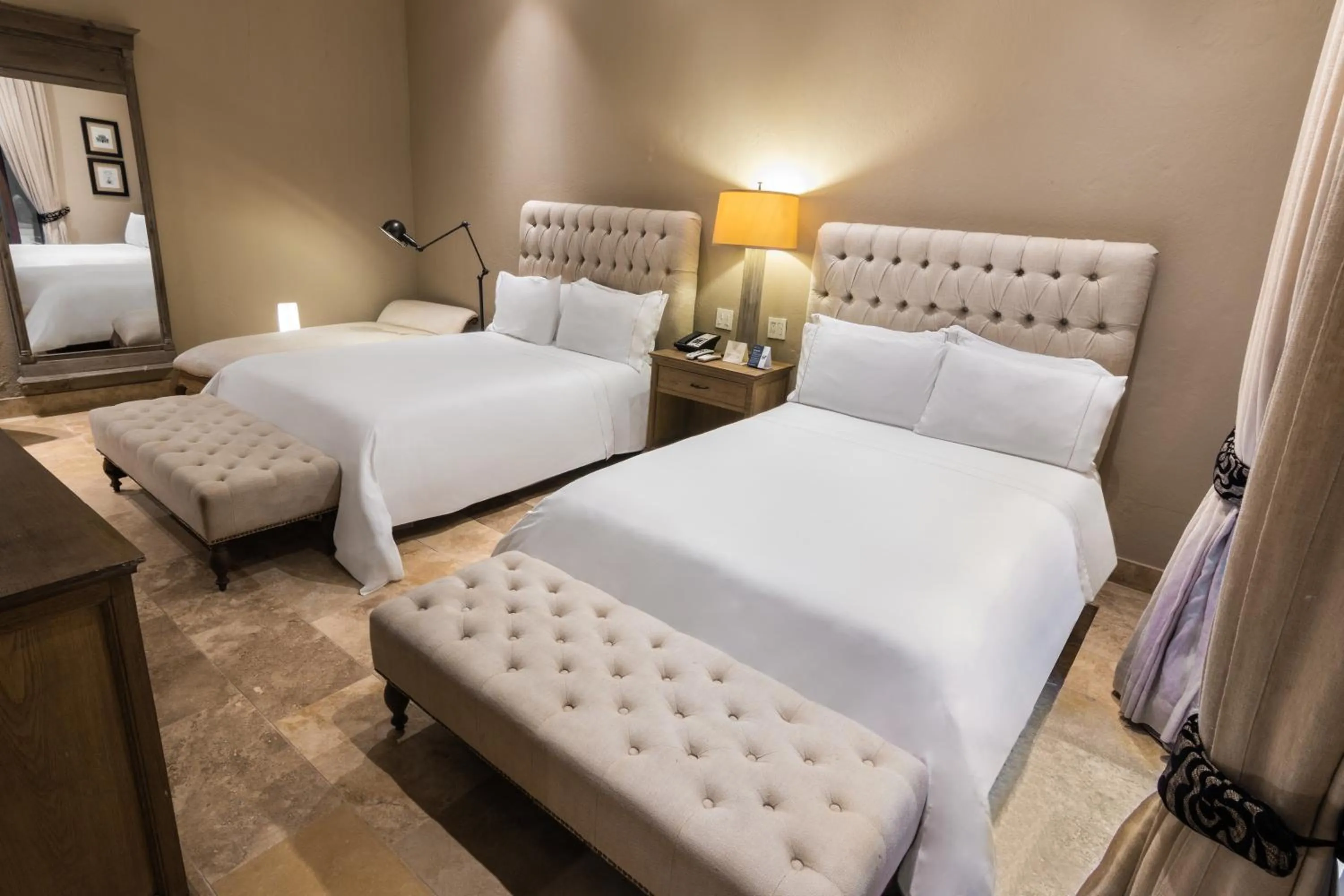 Photo of the whole room, Bed in Bastión Luxury Hotel