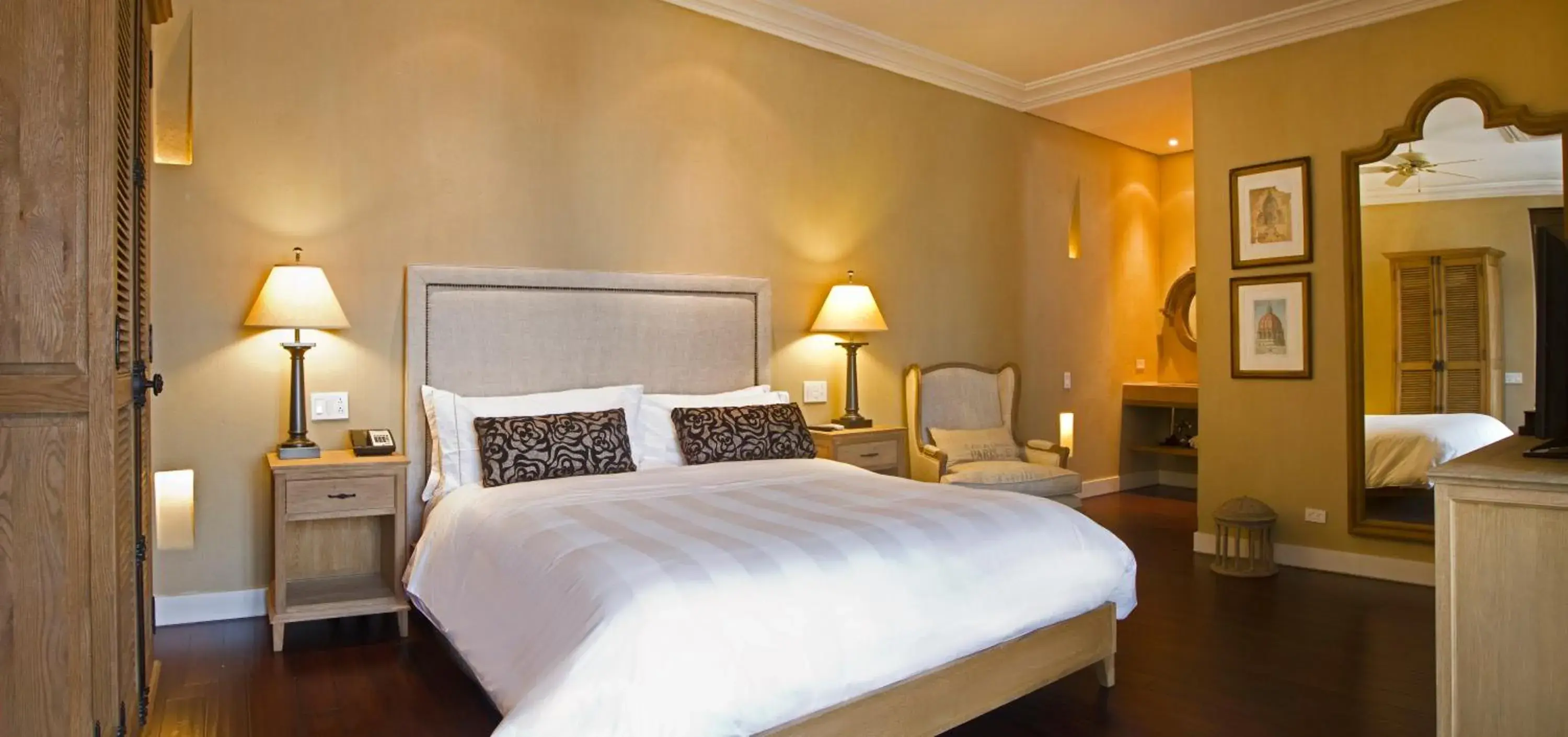 Deluxe Double Room - Makani Beach Club access in Bastión Luxury Hotel Deluxe Double Room - Makani Beach Club access in Bastión Luxury Hotel