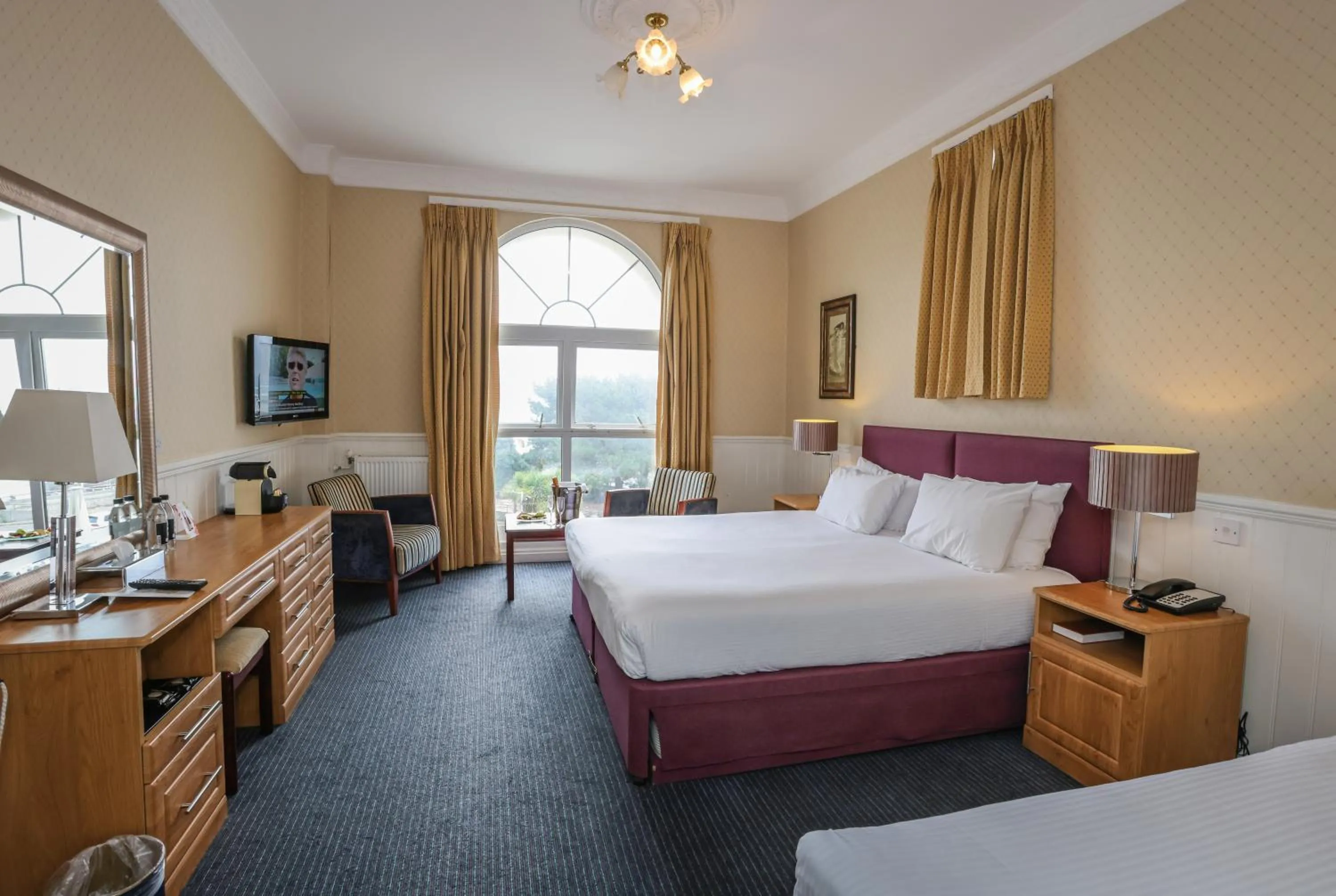 Superior Room with Sea View in The Hermitage Hotel - OCEANA COLLECTION