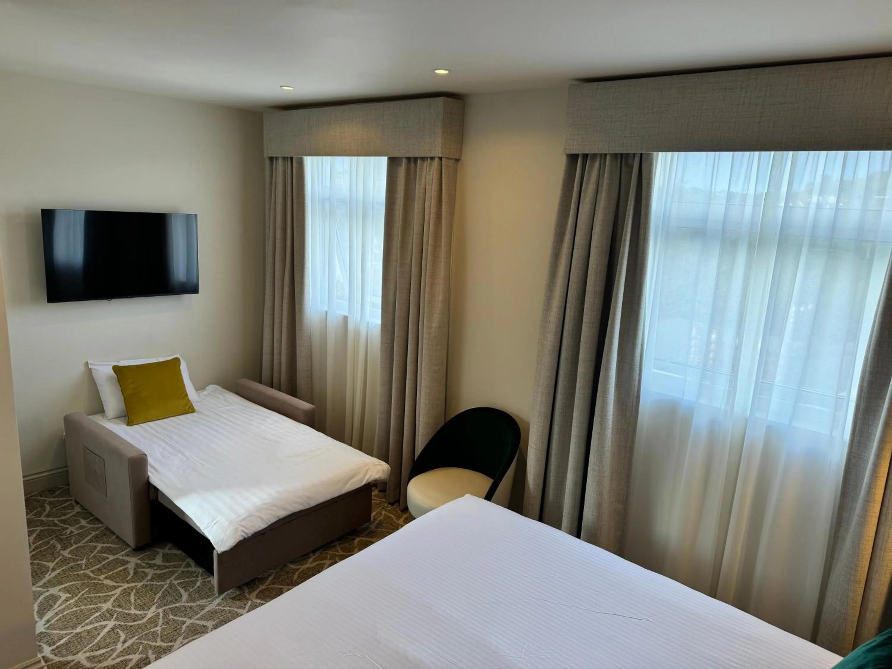 Premier Family 3 Room in The Hermitage Hotel - OCEANA COLLECTION