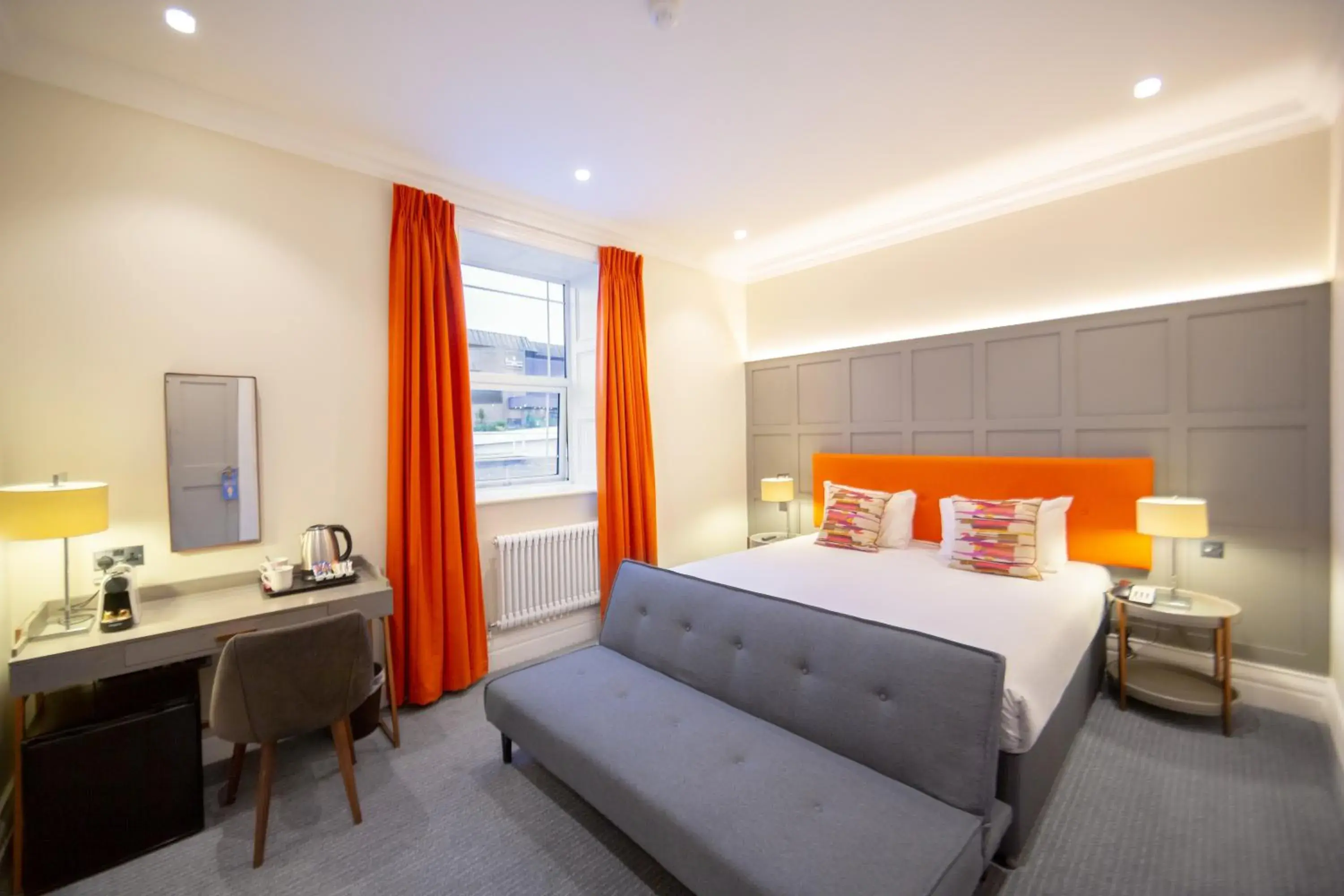 Luxury Suite in The Hermitage Hotel - OCEANA COLLECTION Luxury Suite in The Hermitage Hotel - OCEANA COLLECTION