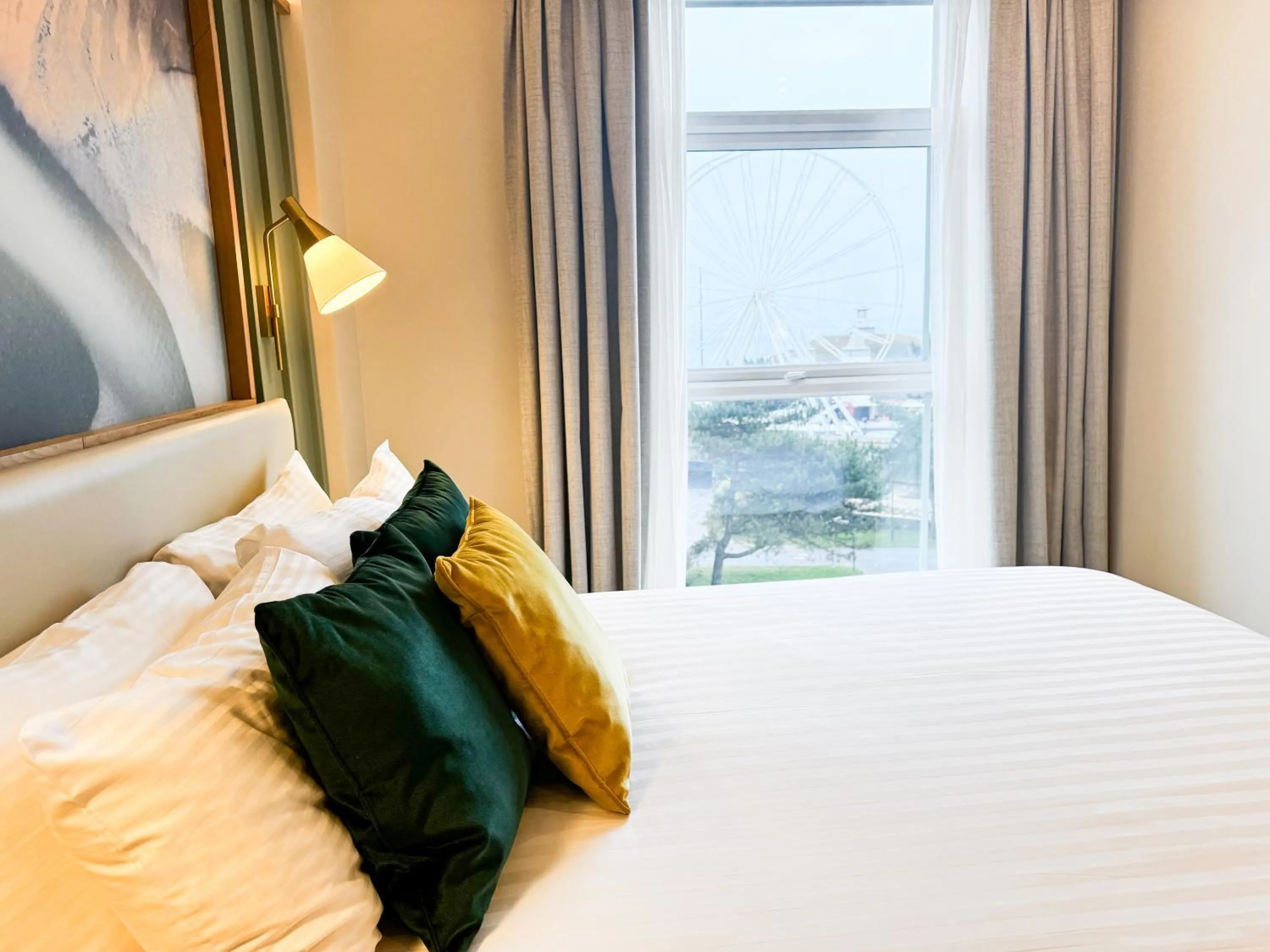 Bed in The Hermitage Hotel - OCEANA COLLECTION