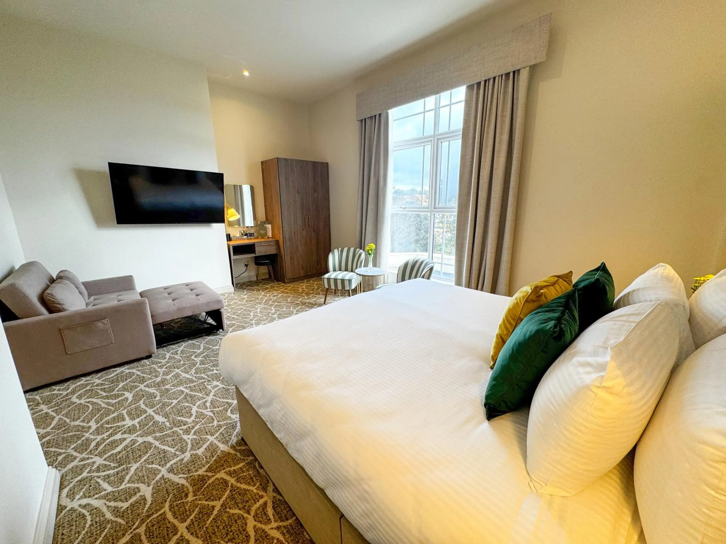 Bed in The Hermitage Hotel - OCEANA COLLECTION