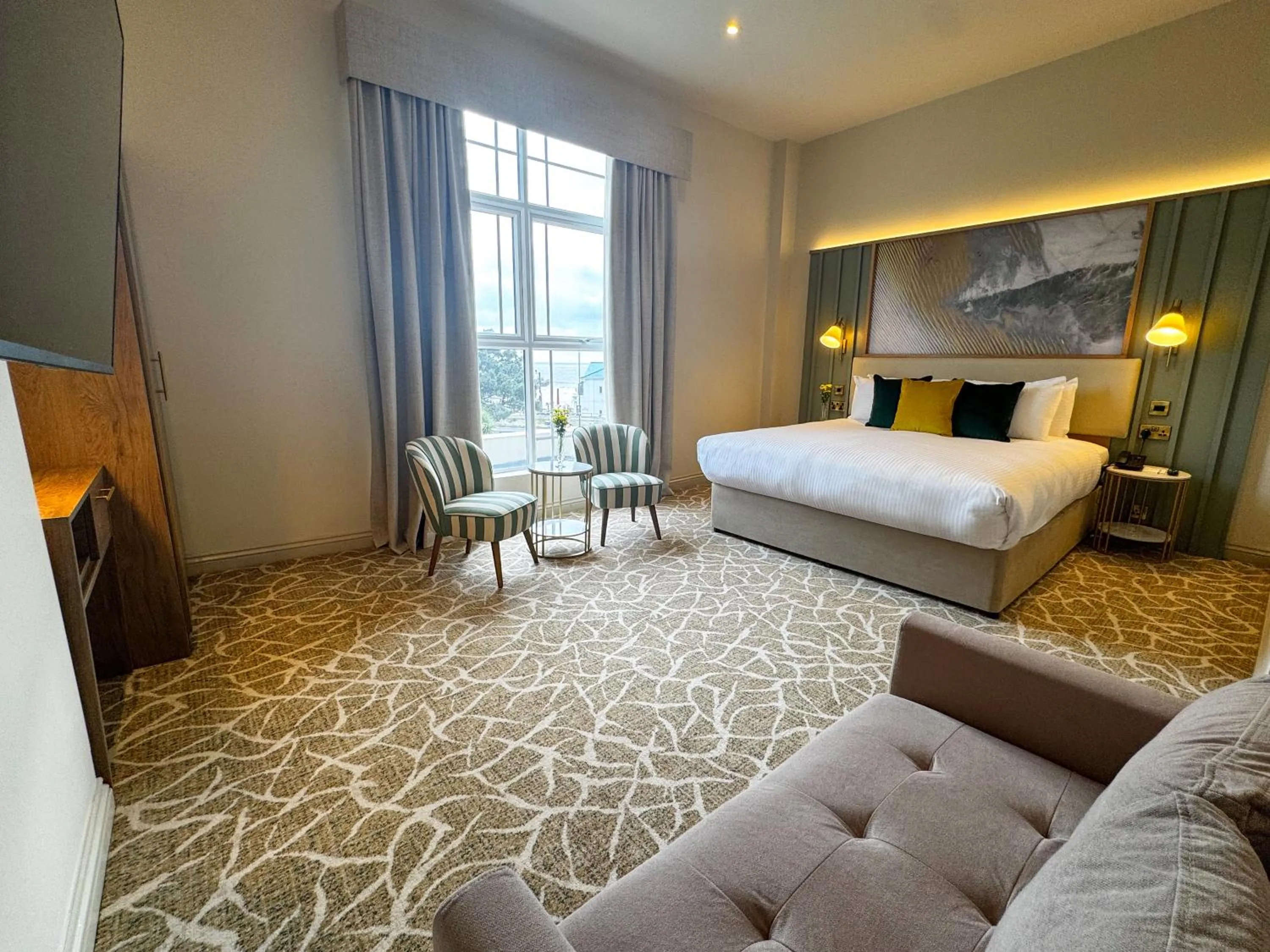 Bed in The Hermitage Hotel - OCEANA COLLECTION