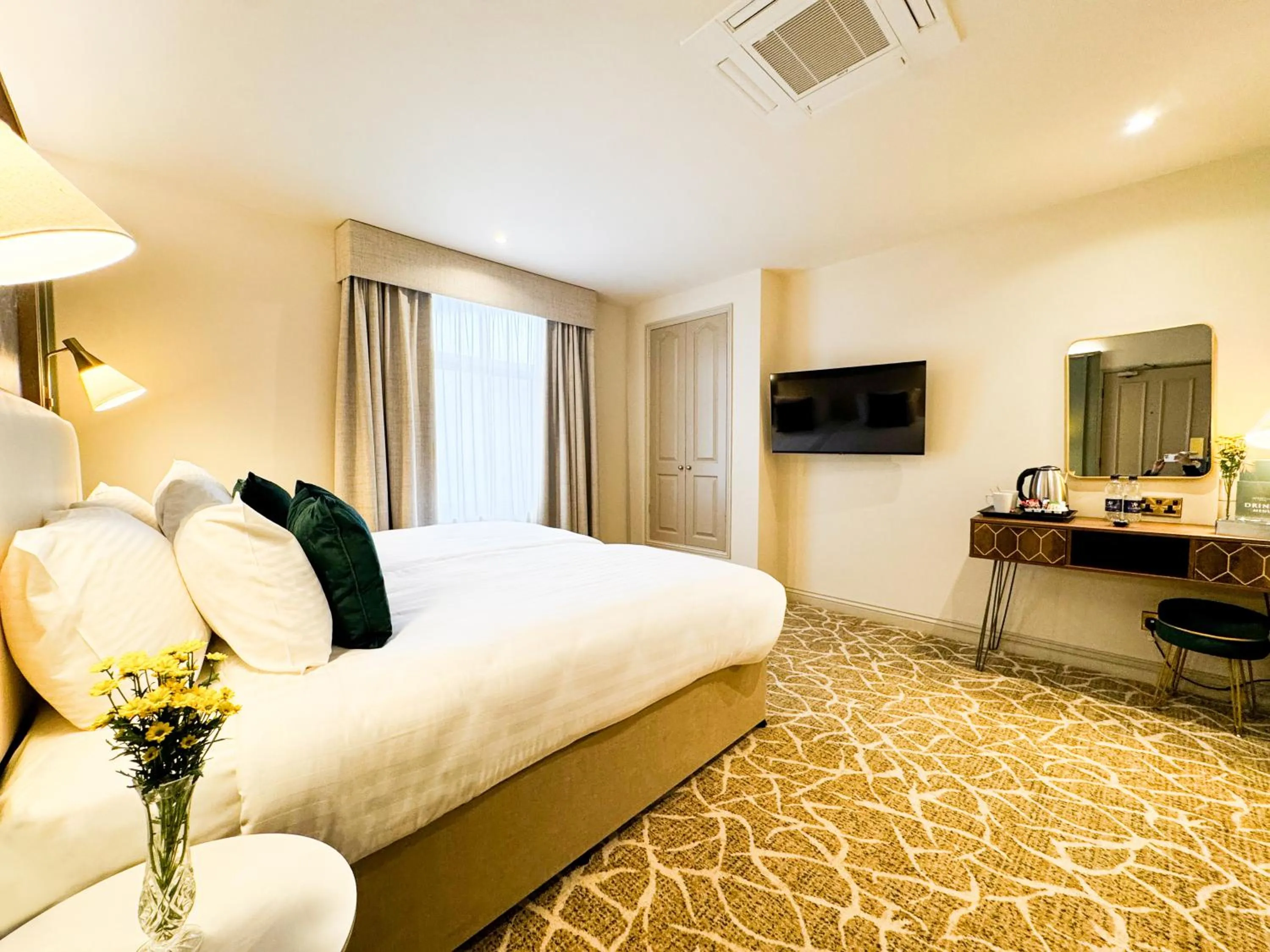 Bed in The Hermitage Hotel - OCEANA COLLECTION