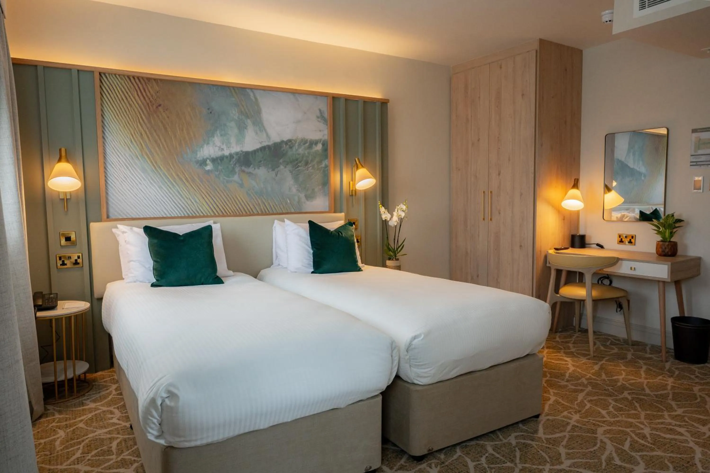 Premier King or Twin Room with Sea View in The Hermitage Hotel - OCEANA COLLECTION