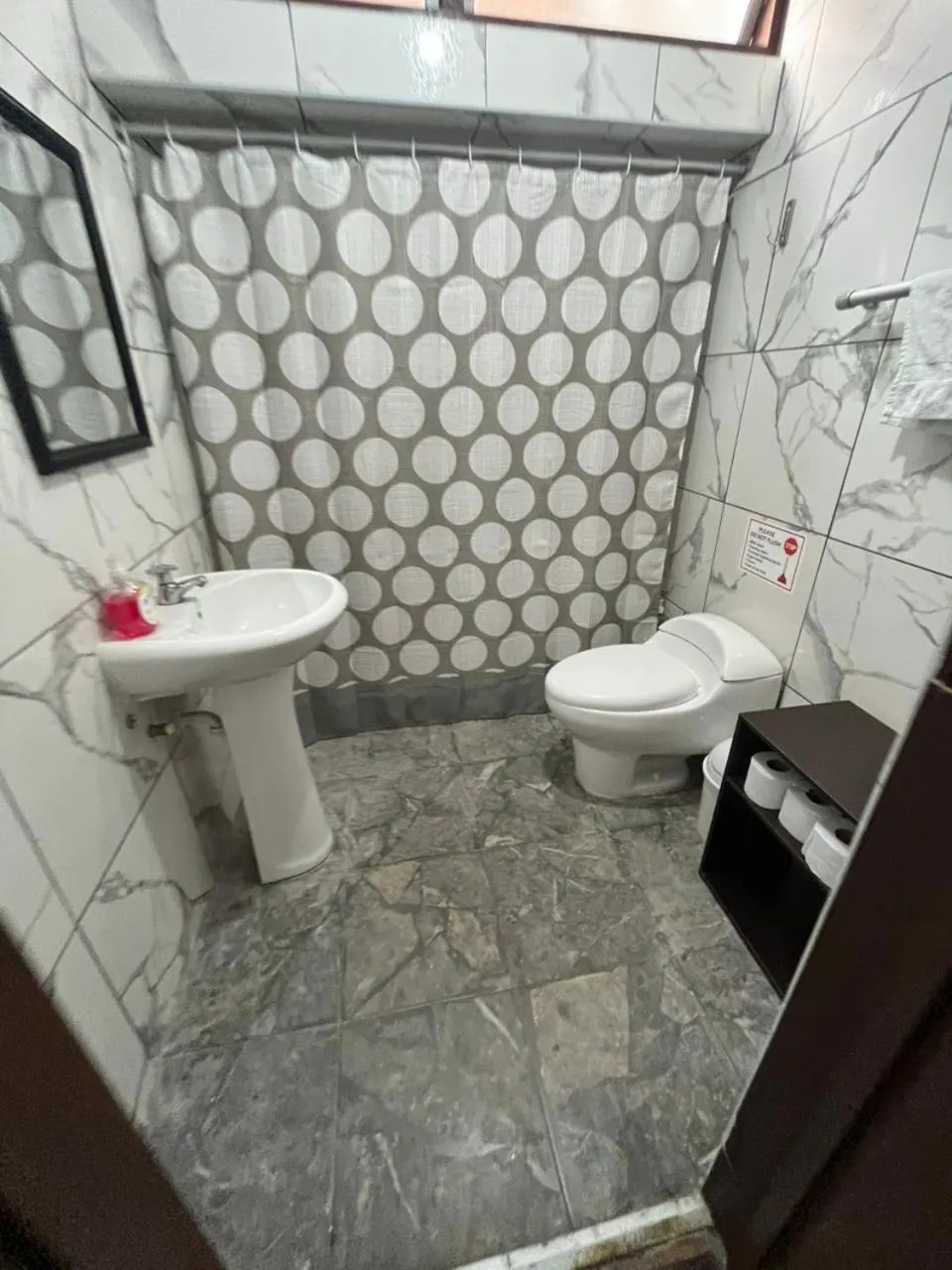 Bathroom in Harmony Inn Miraflores