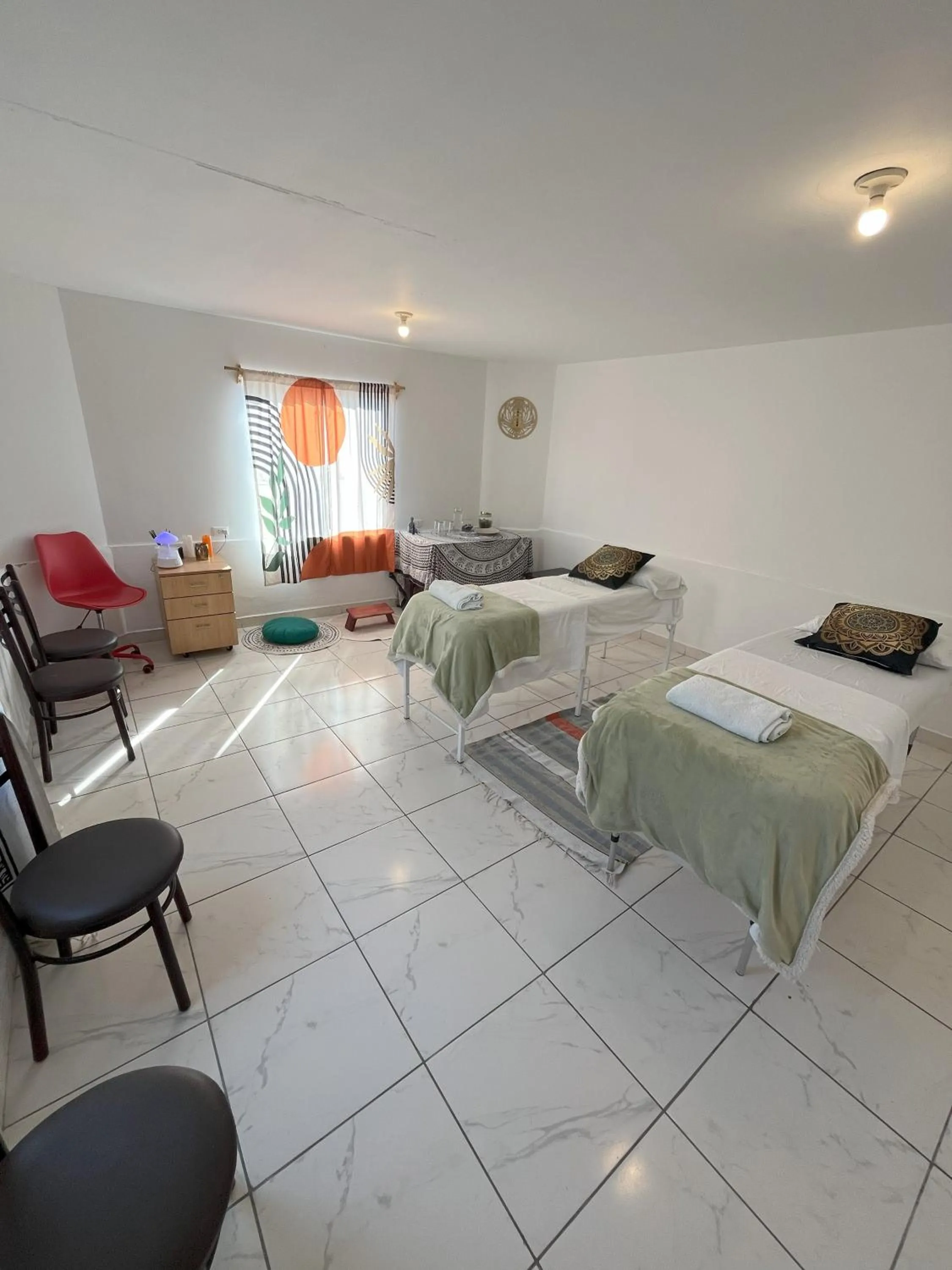 Massage, Bed in Harmony Inn Miraflores